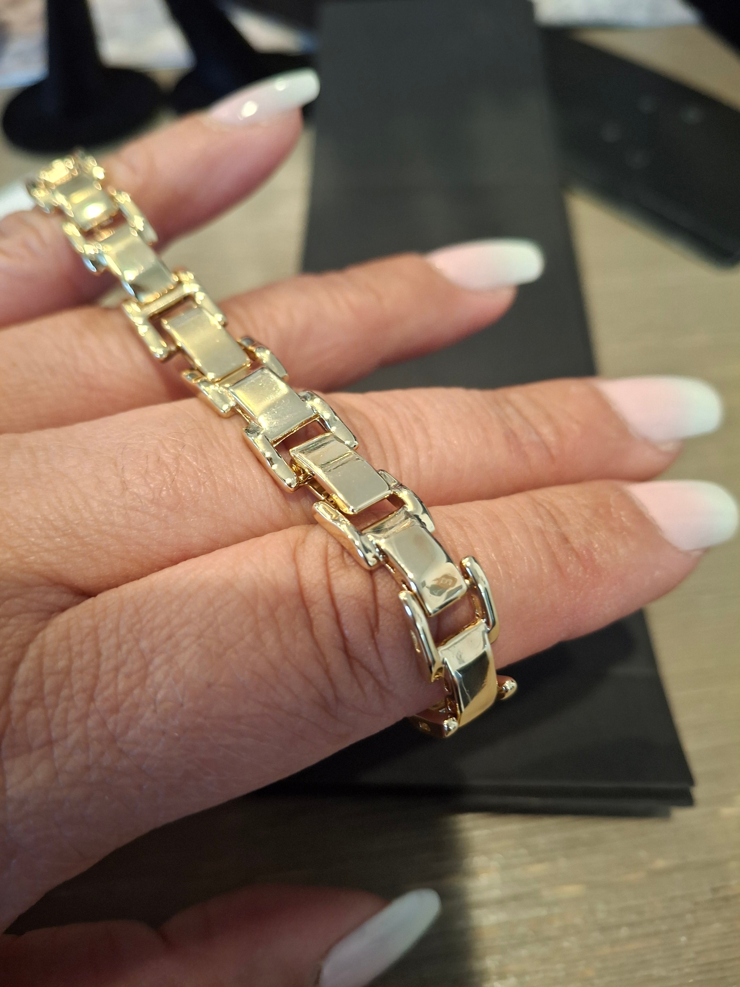 Square diamond bracelet