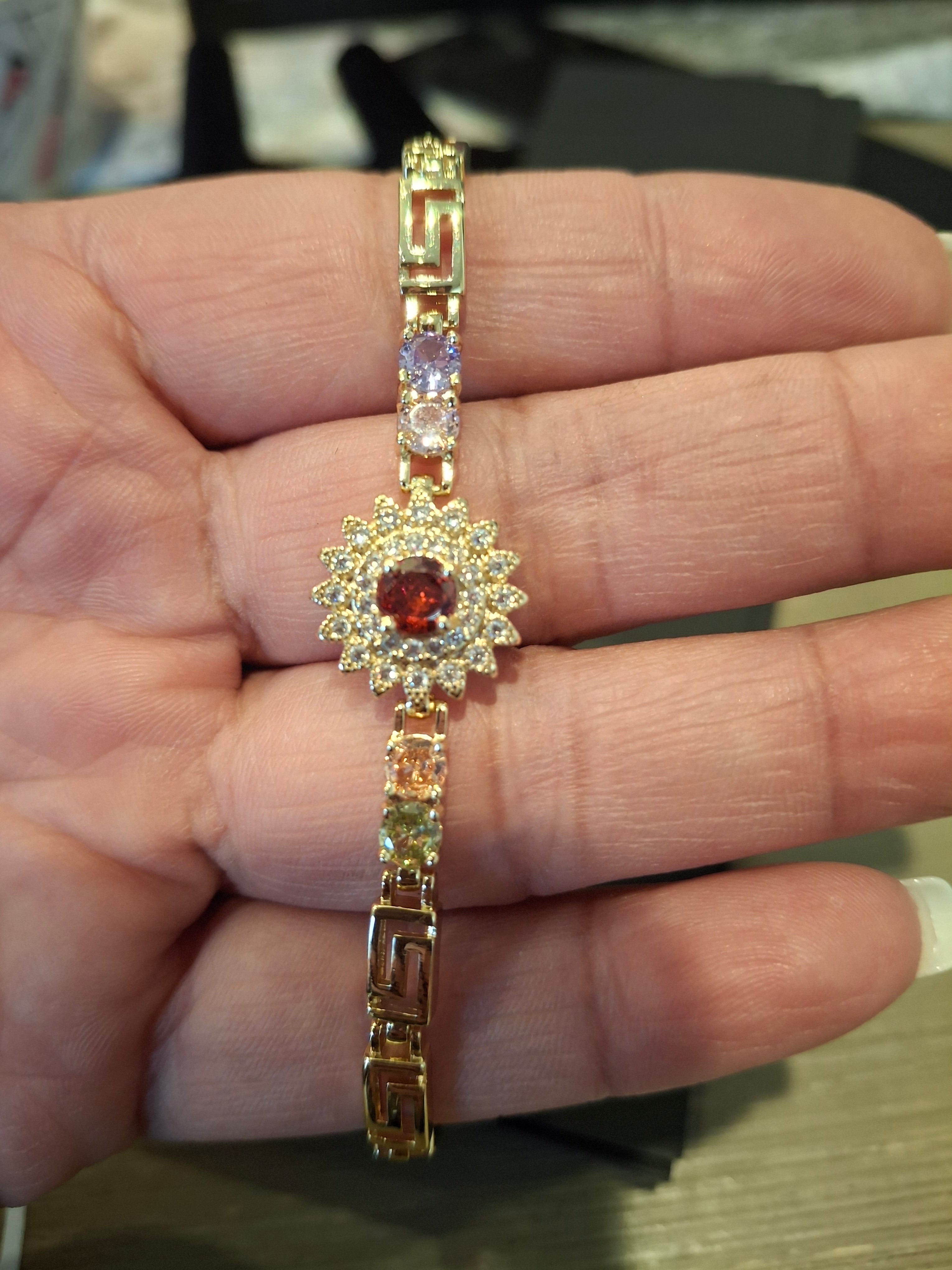 Gold flower colored bracelet