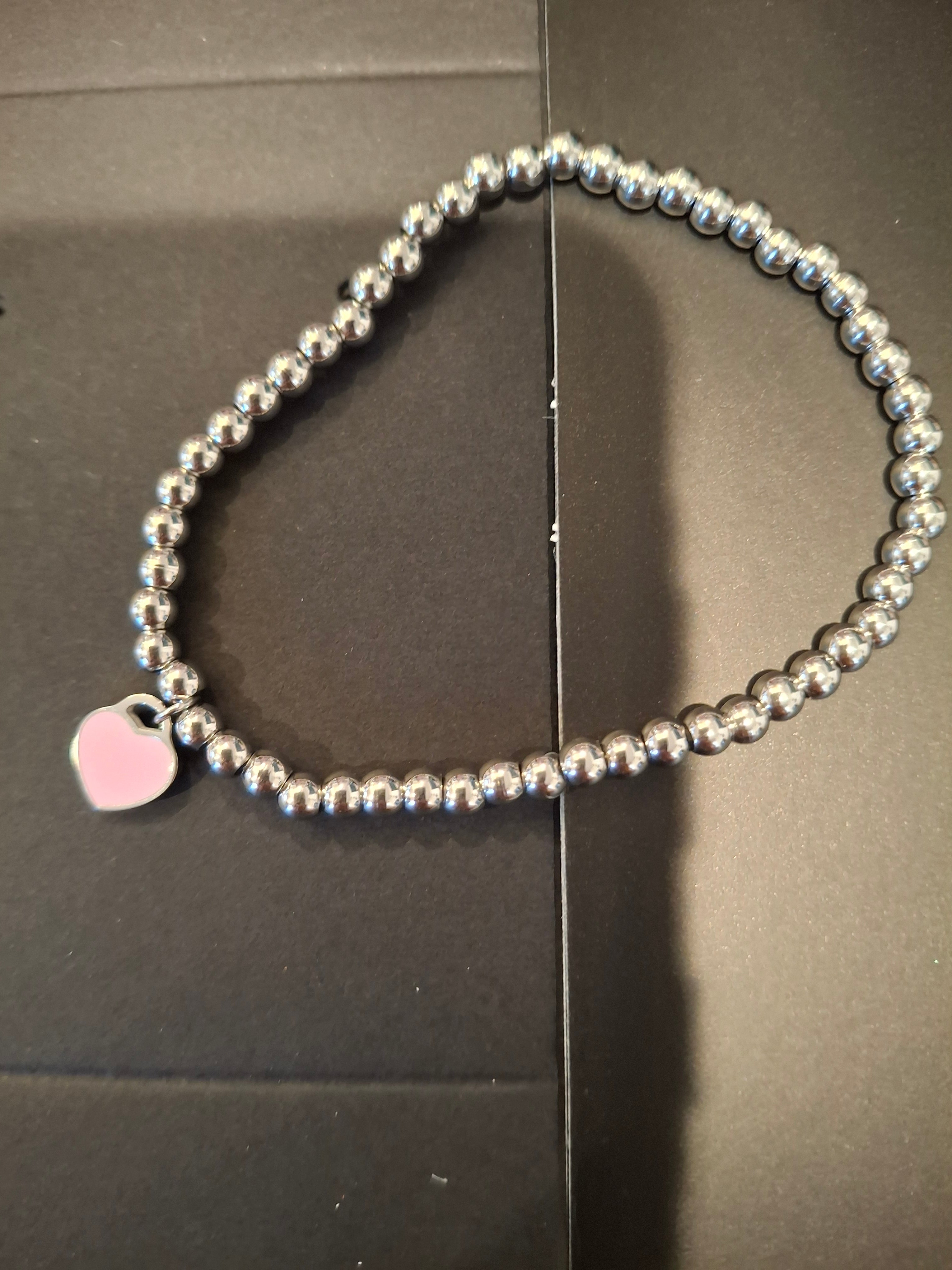 Pink heart strechy bracelet 💓