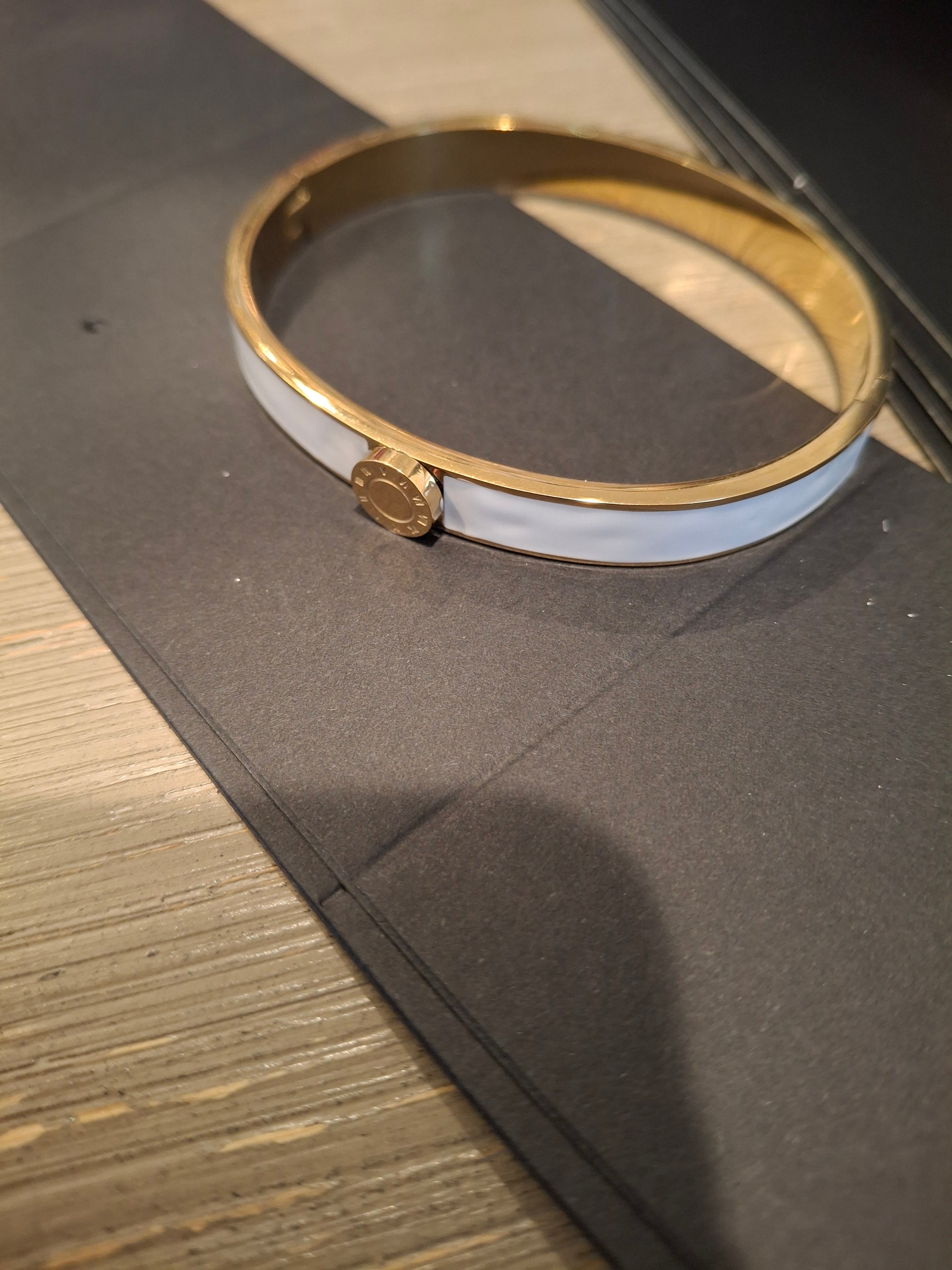 white-luxury-bangle-bracelet