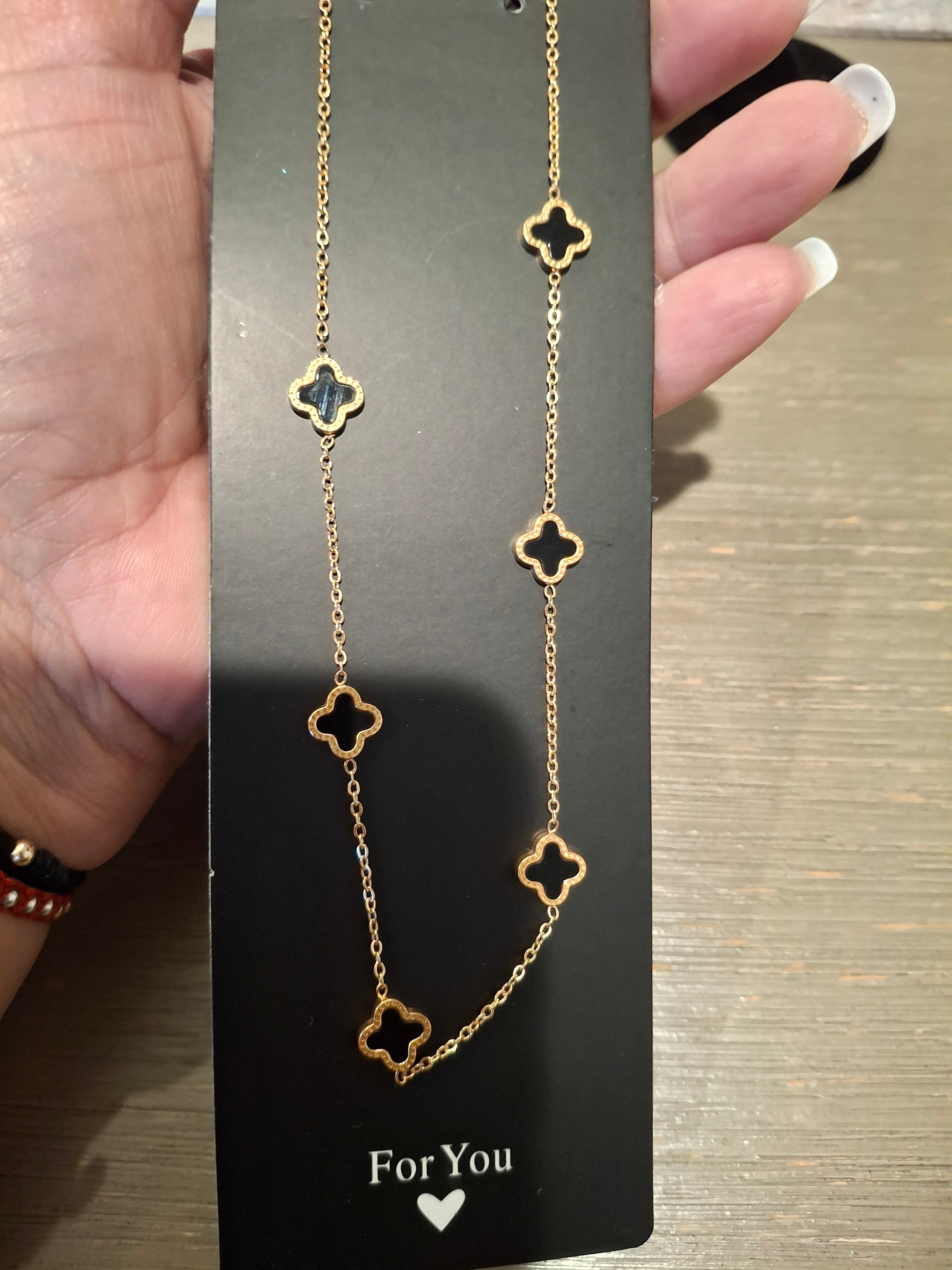 Luxury black flower necklace