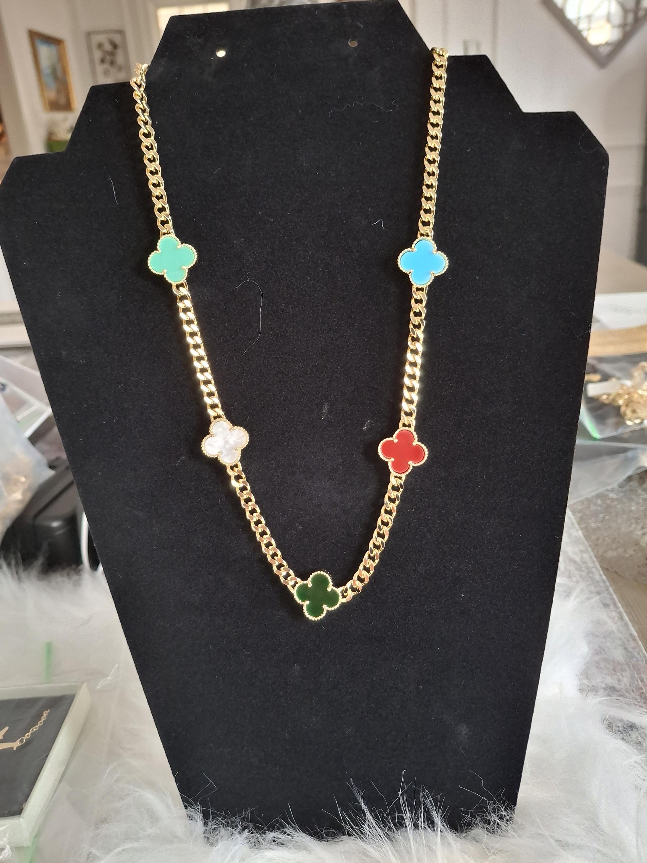 colorful-clover-necklace