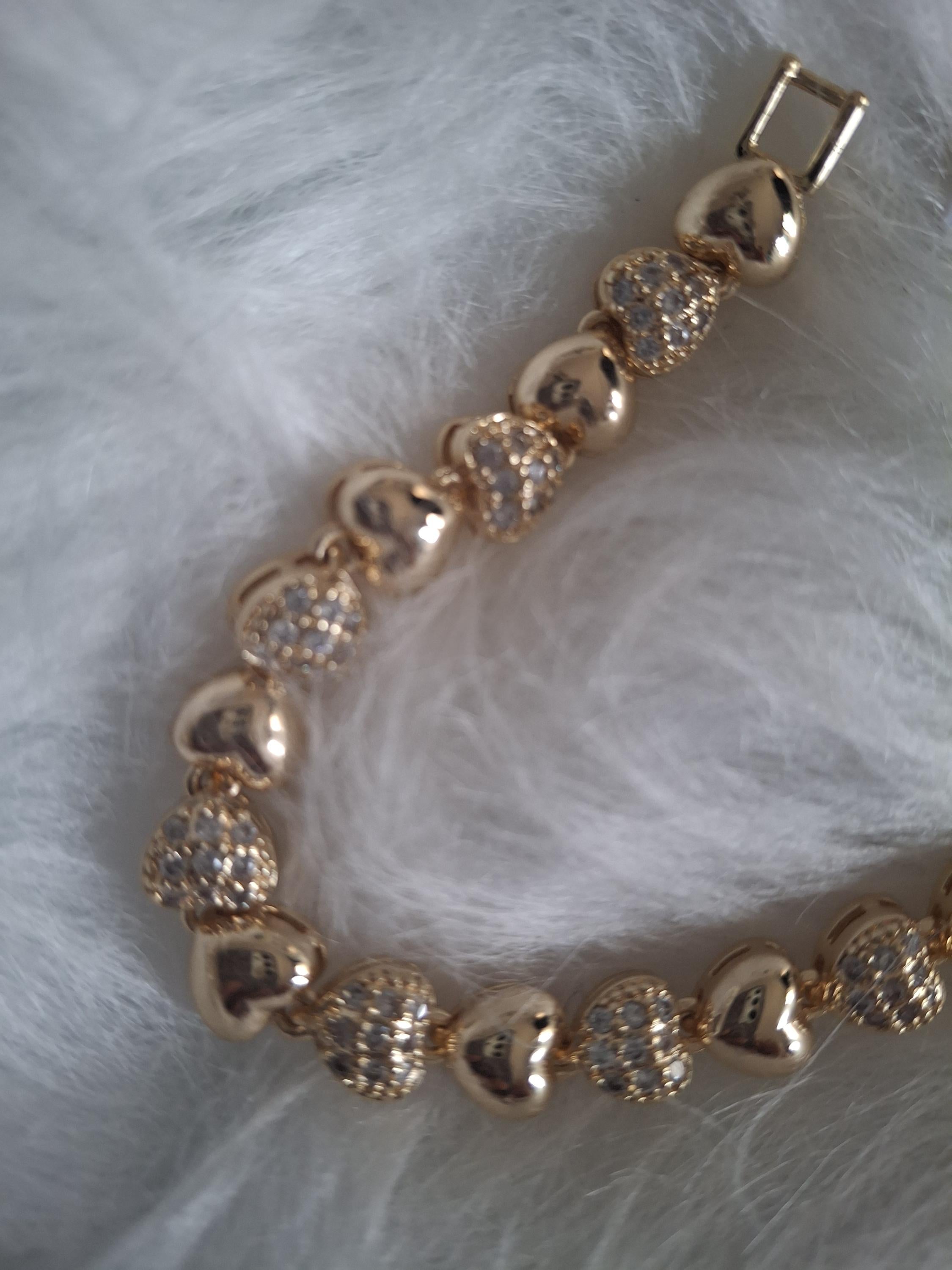 Heart diamond bracelet