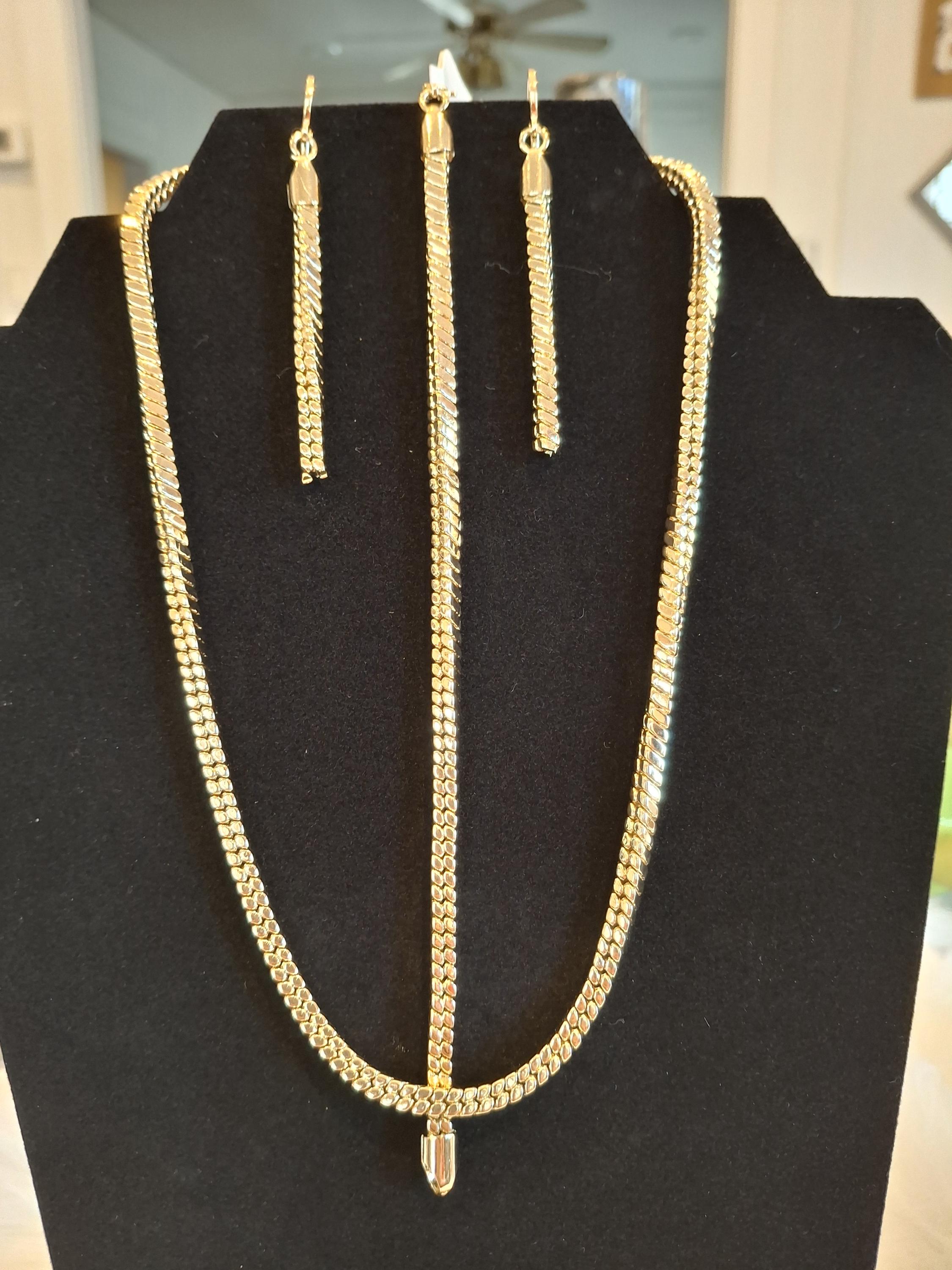 Elegant set