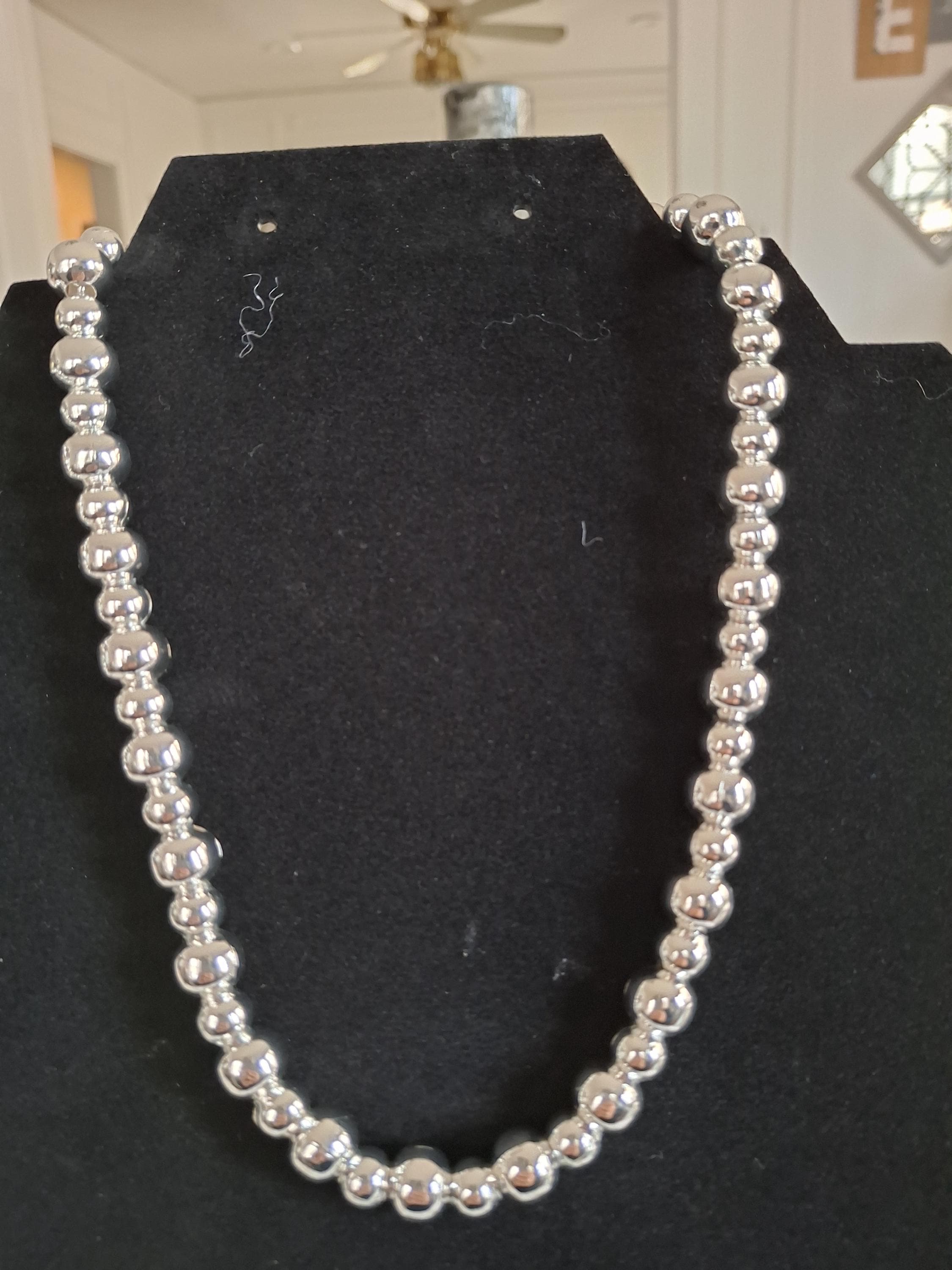 Silver ball jewelry set