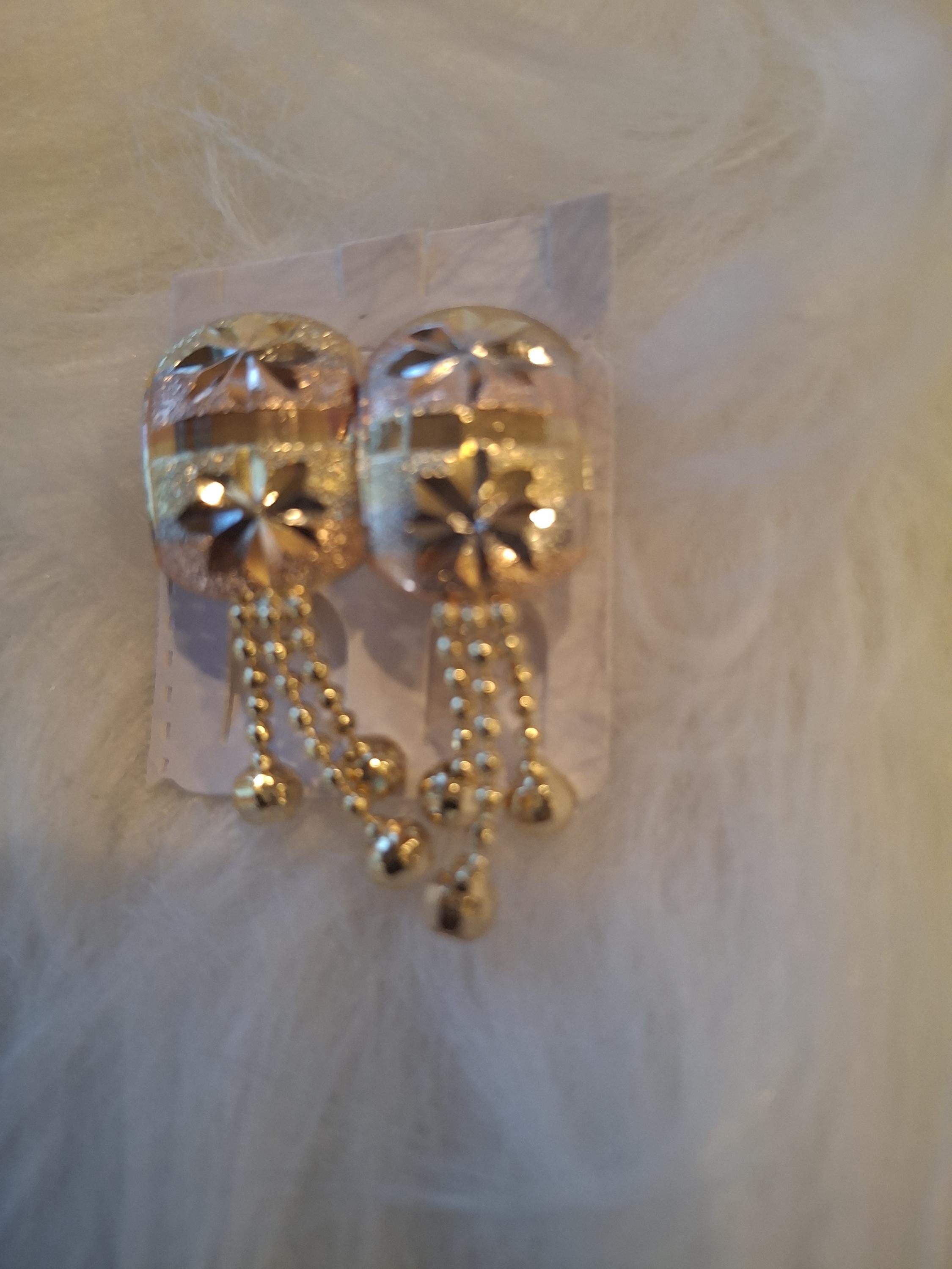 Gold laminated teardrop earrings