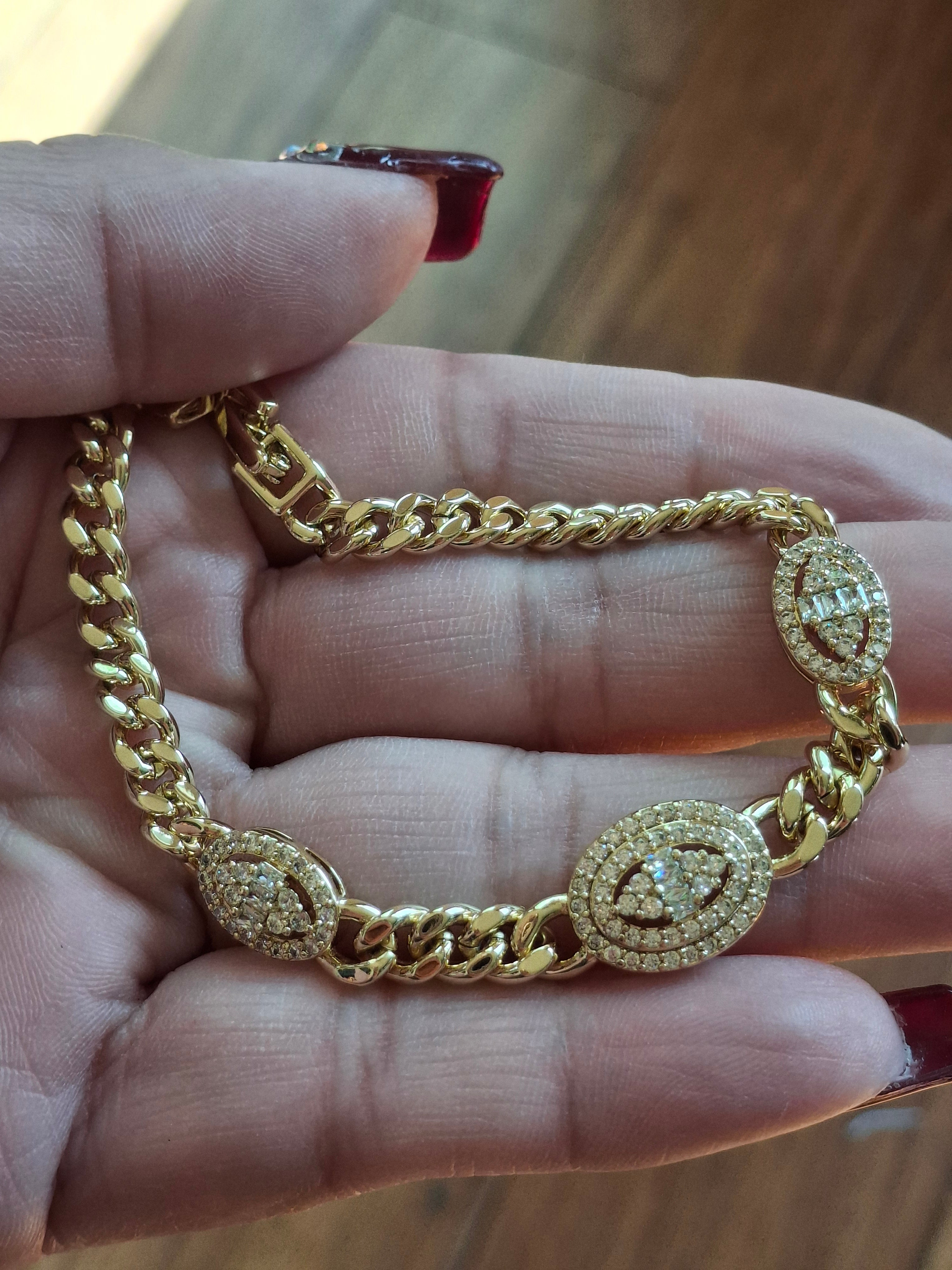 Gold diamond bracelet