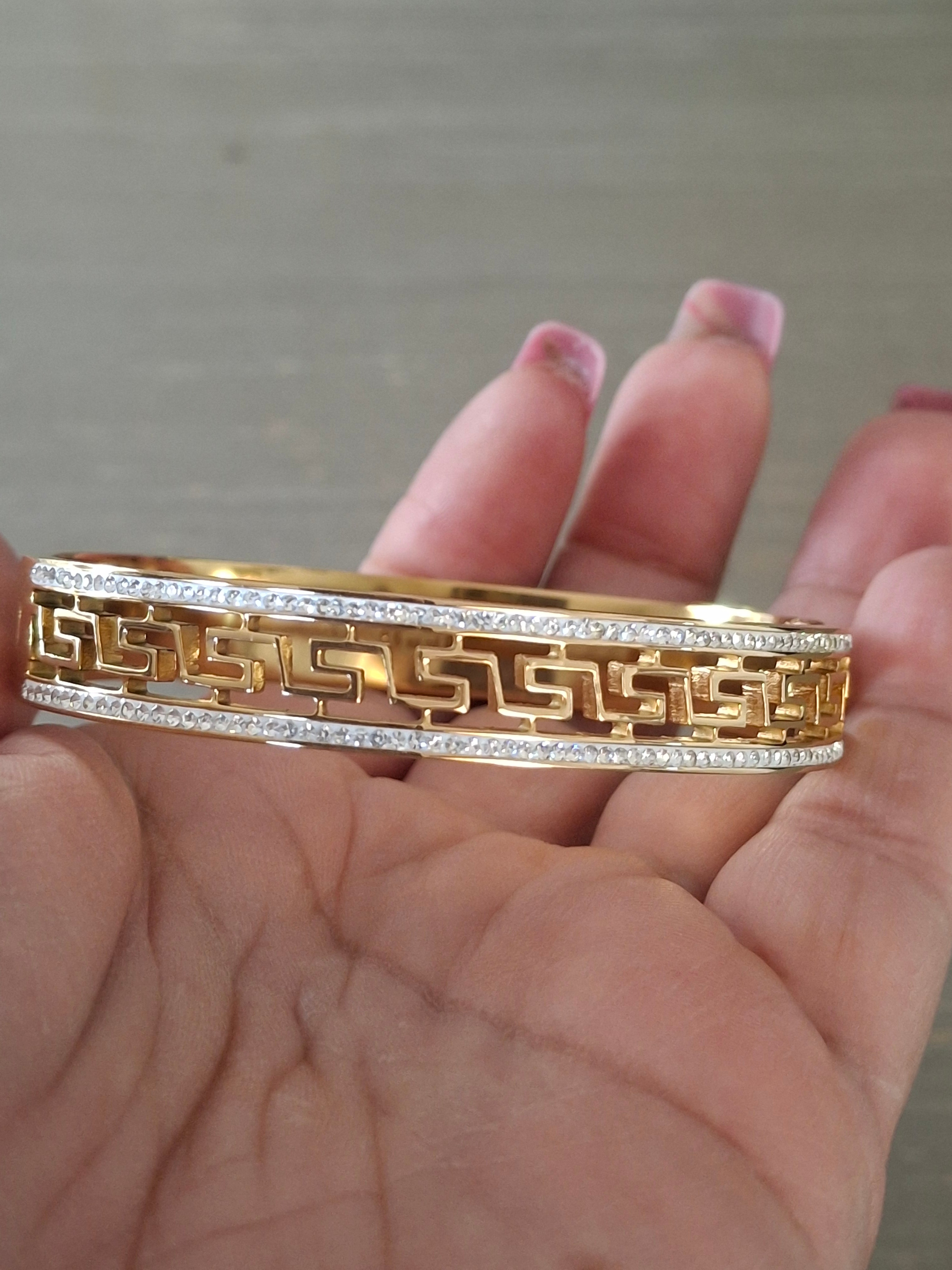 Deluxe gold stainless bangle