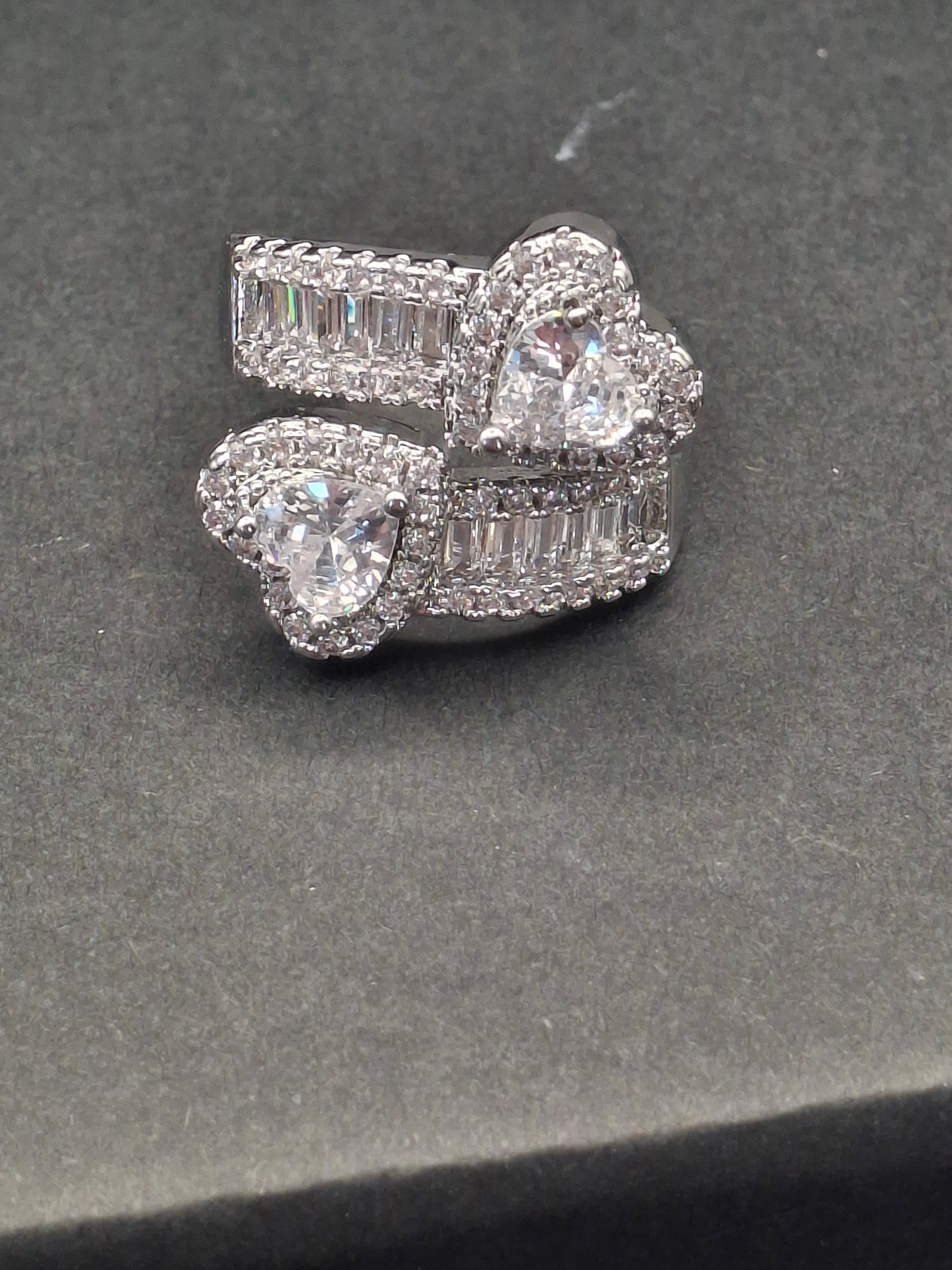 Adjustable heart diamond ring