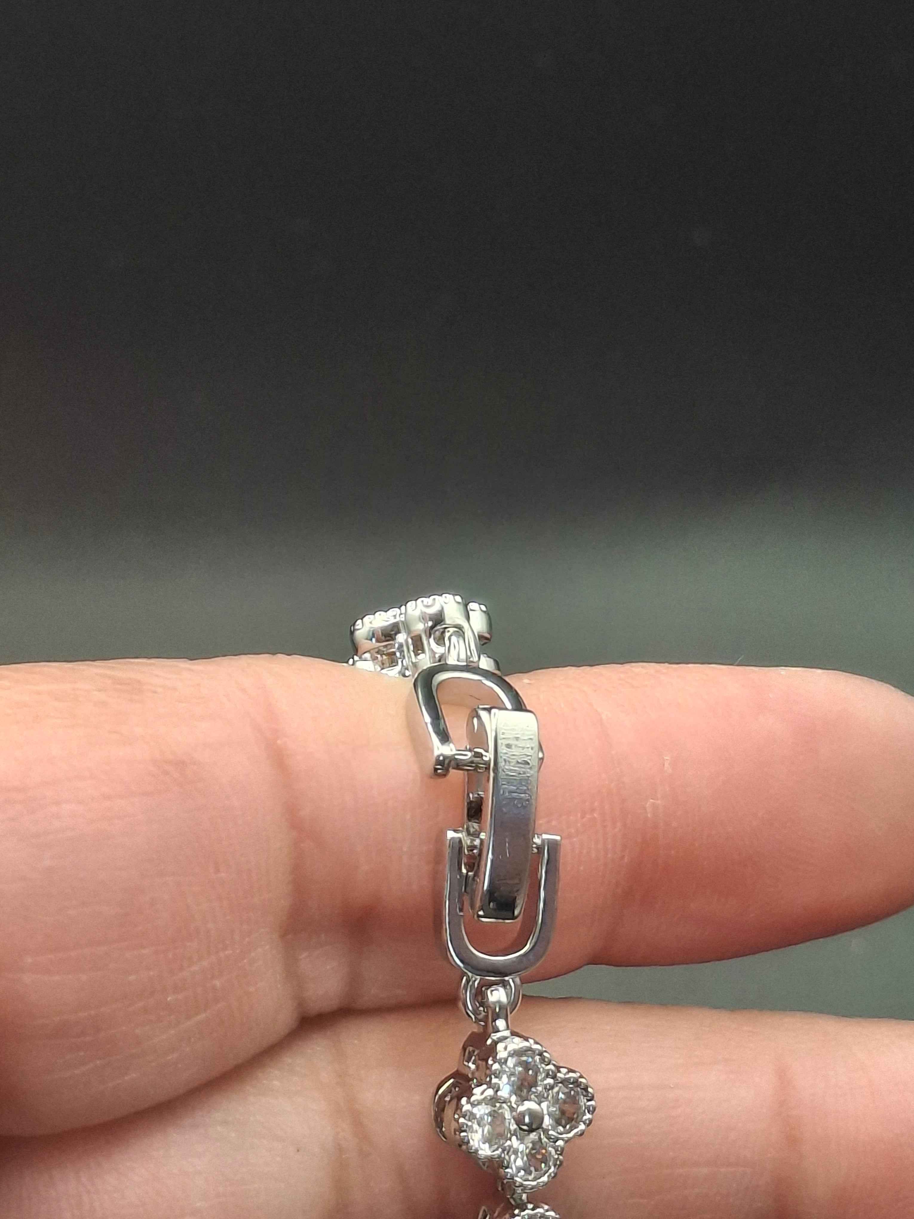 Silver flower bracelet 7.0