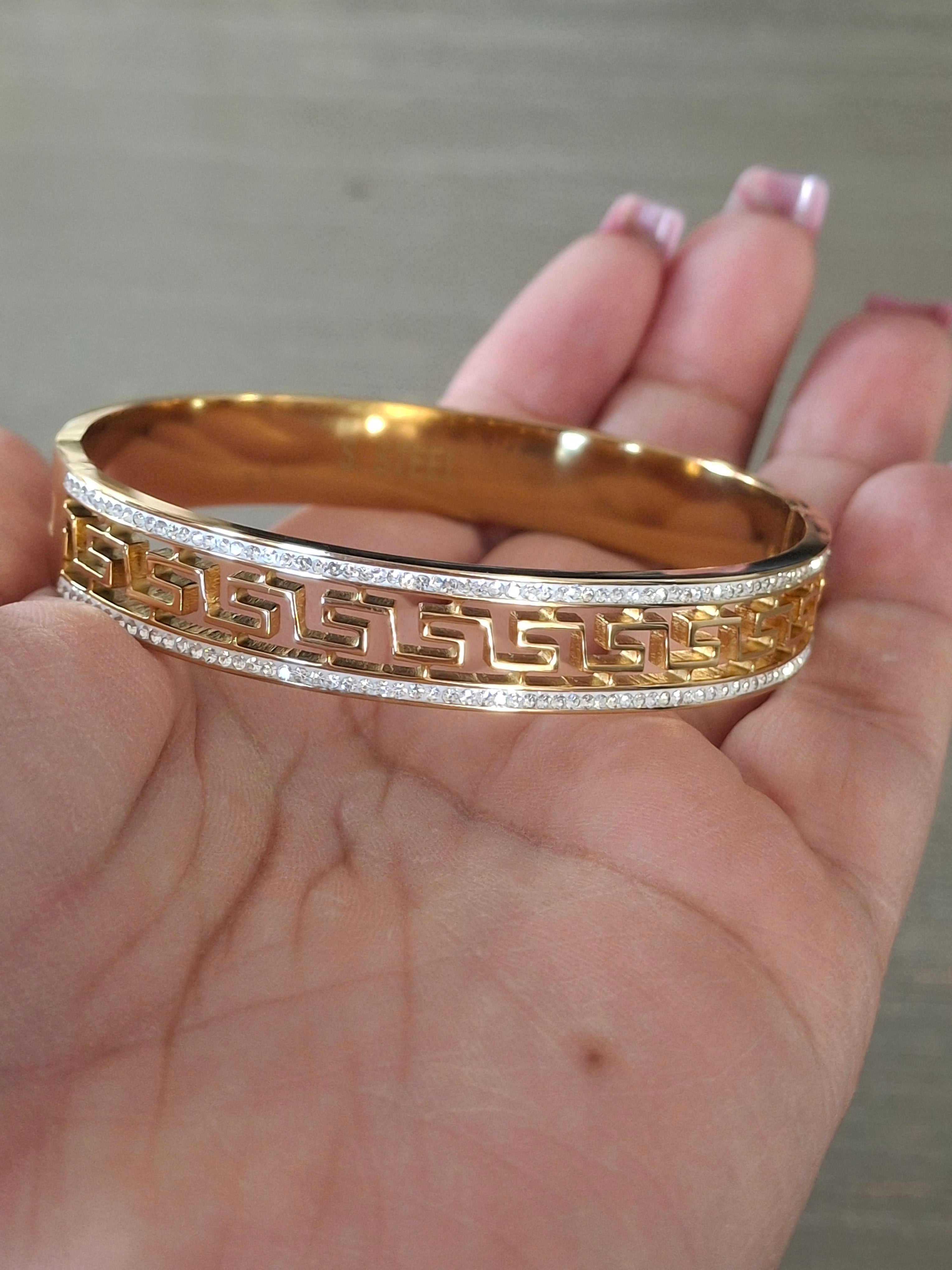 Deluxe gold stainless bangle