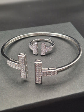 silver-t-set