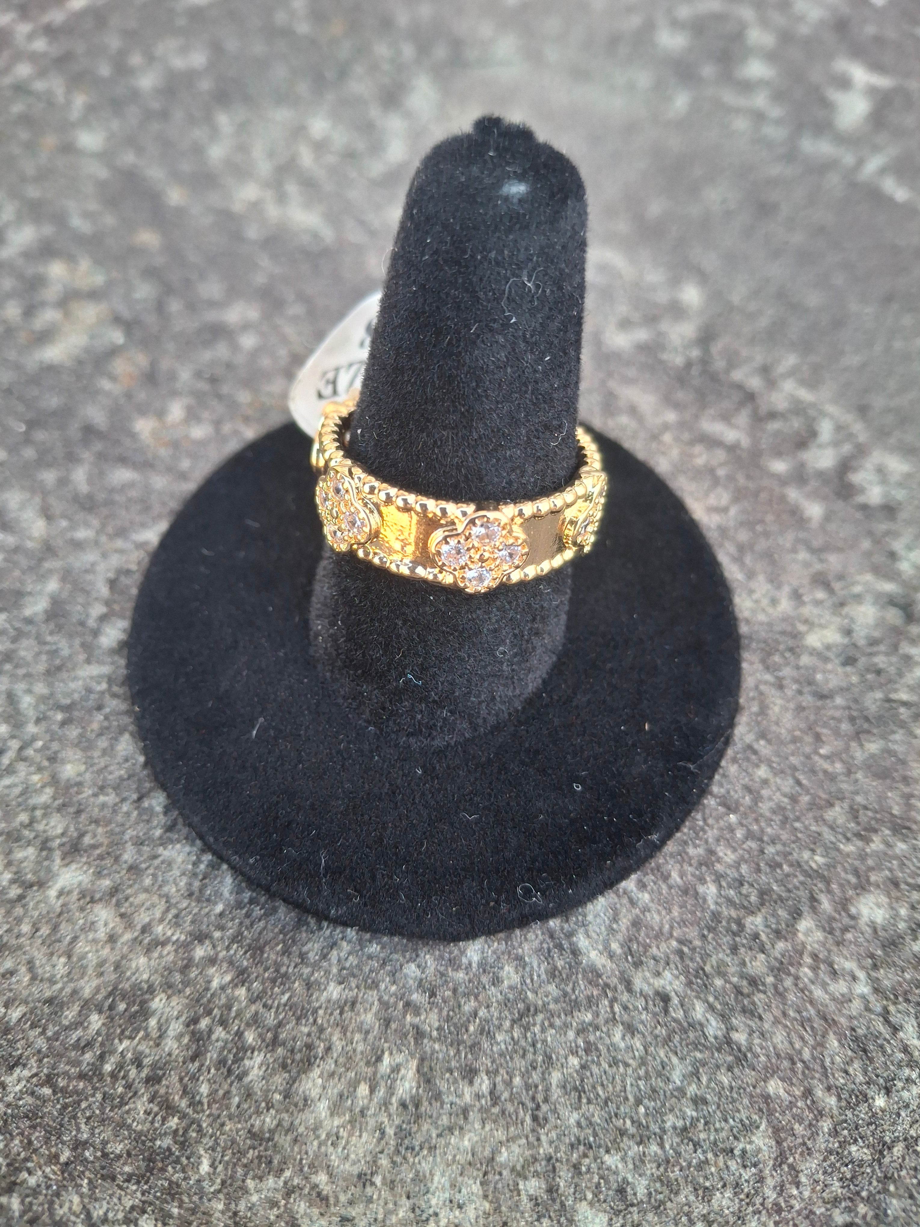 Deluxe ring flower