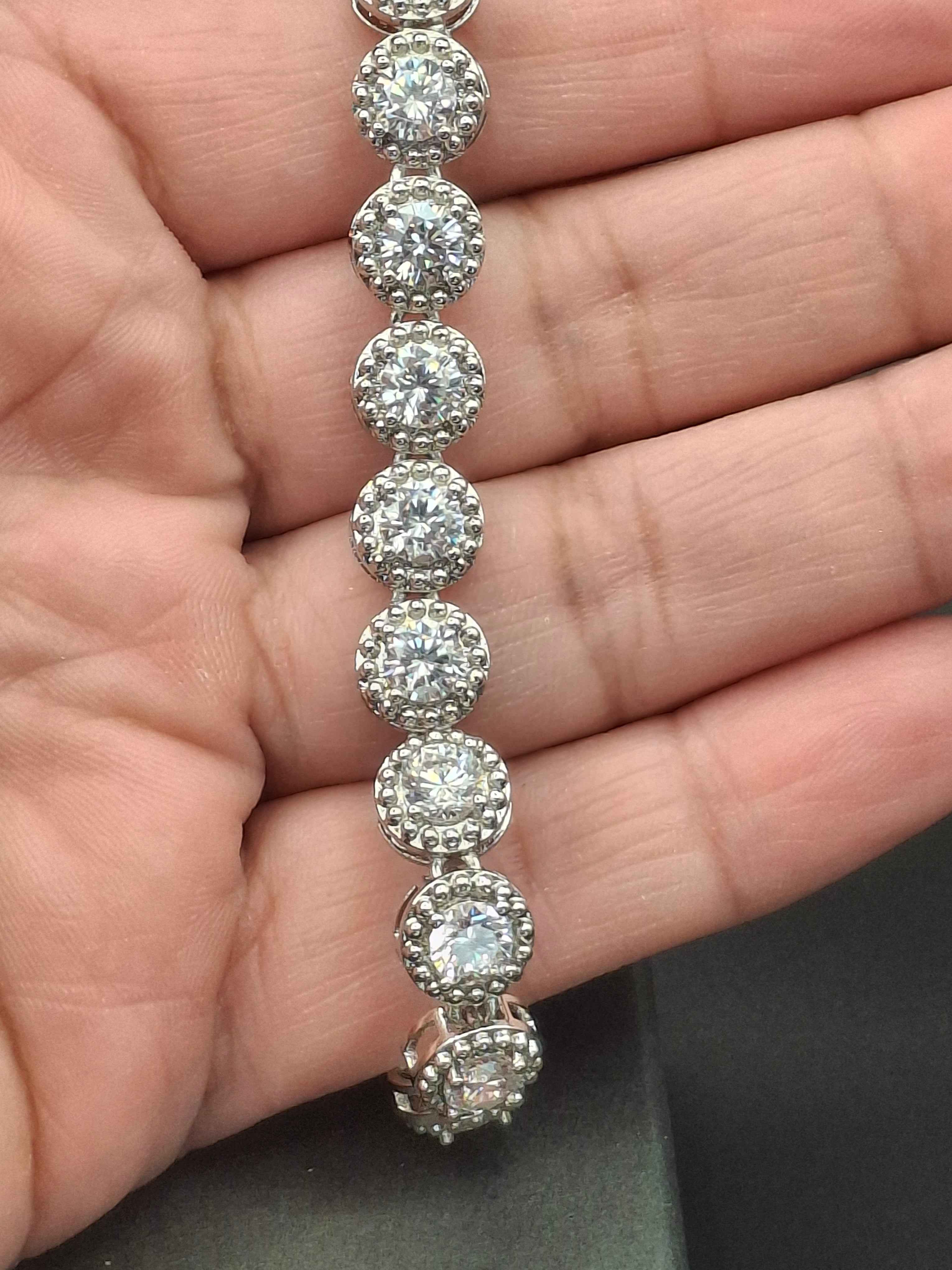 Shiny round bracelet