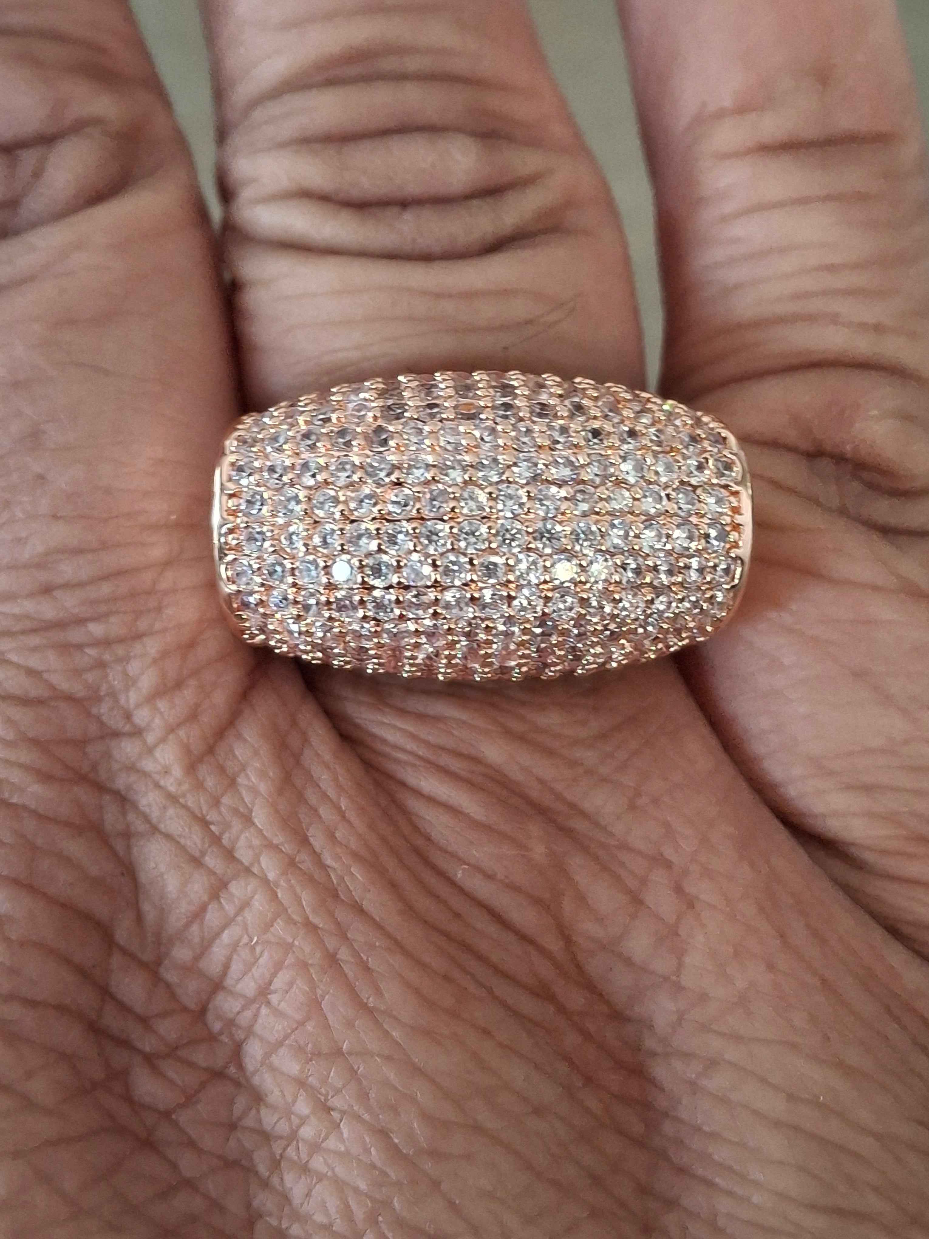 Rose gold ring