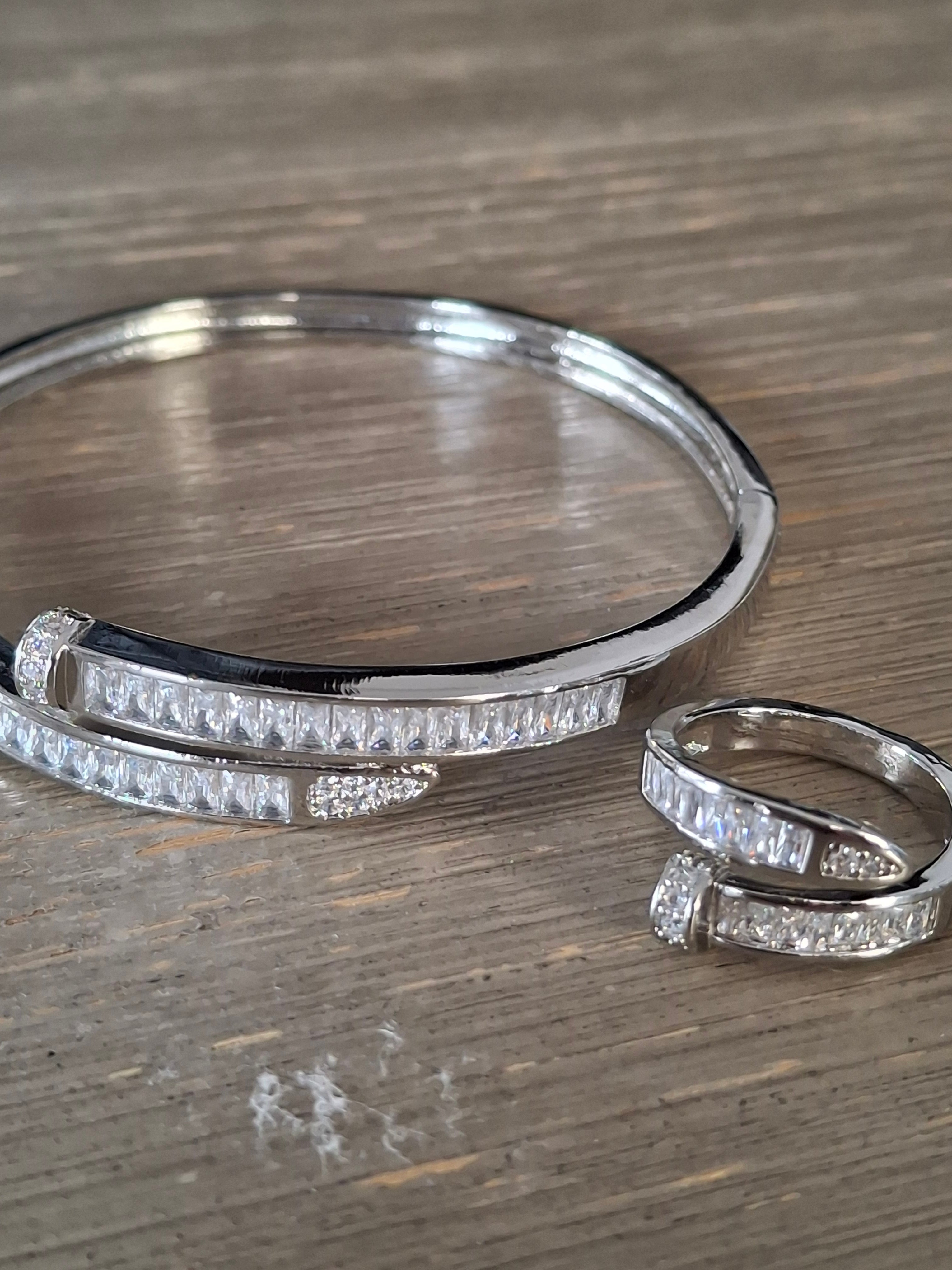 Silver plated bracelet and ring clavo