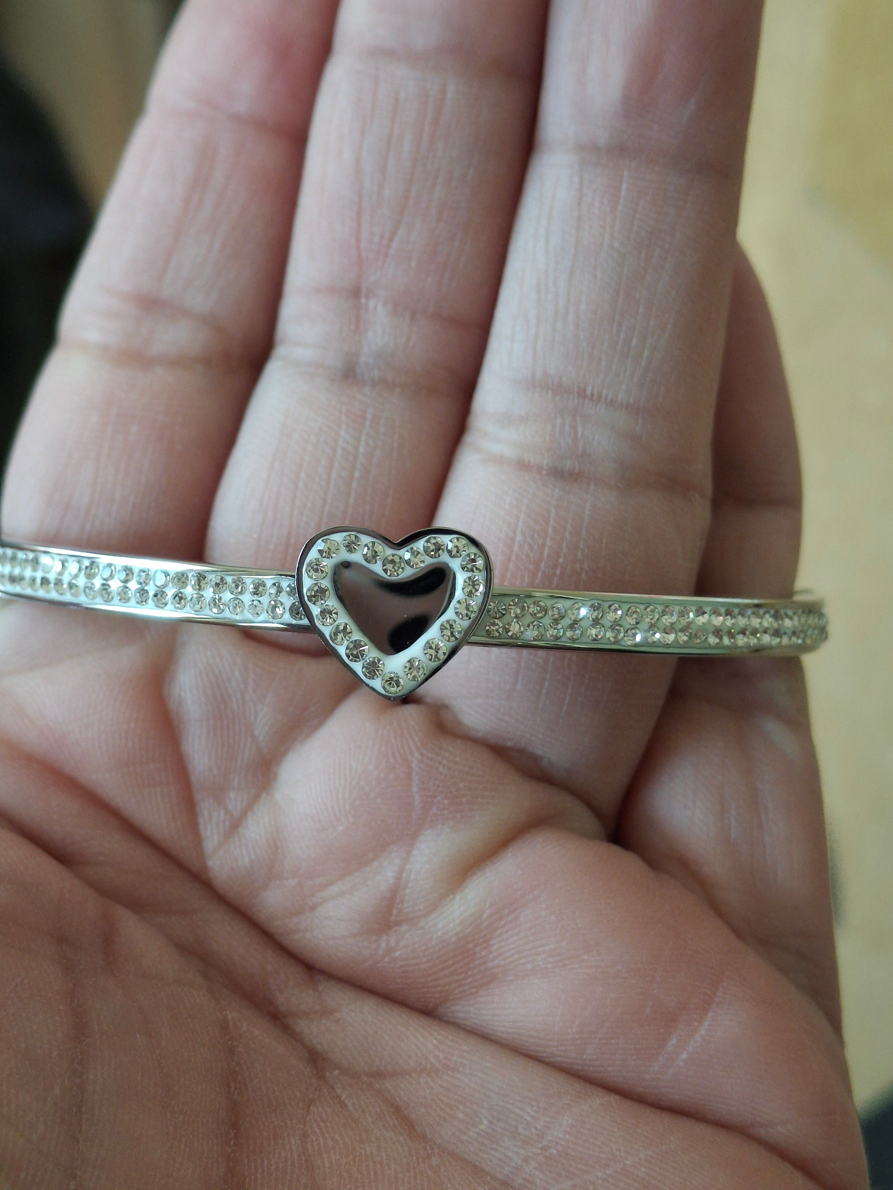 Diamond heart ❤️ bangle