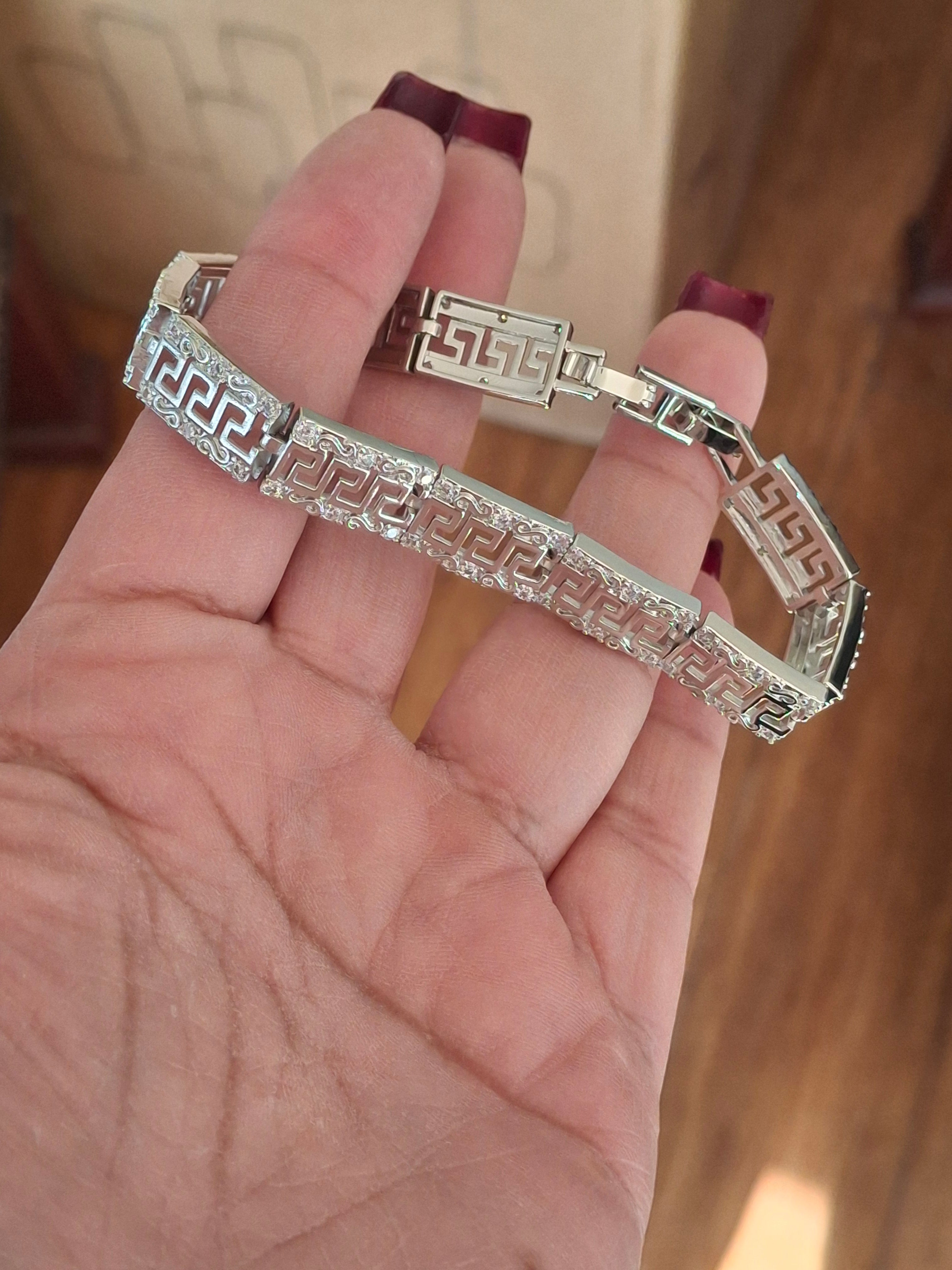 silver-plated-plaque-bracelet