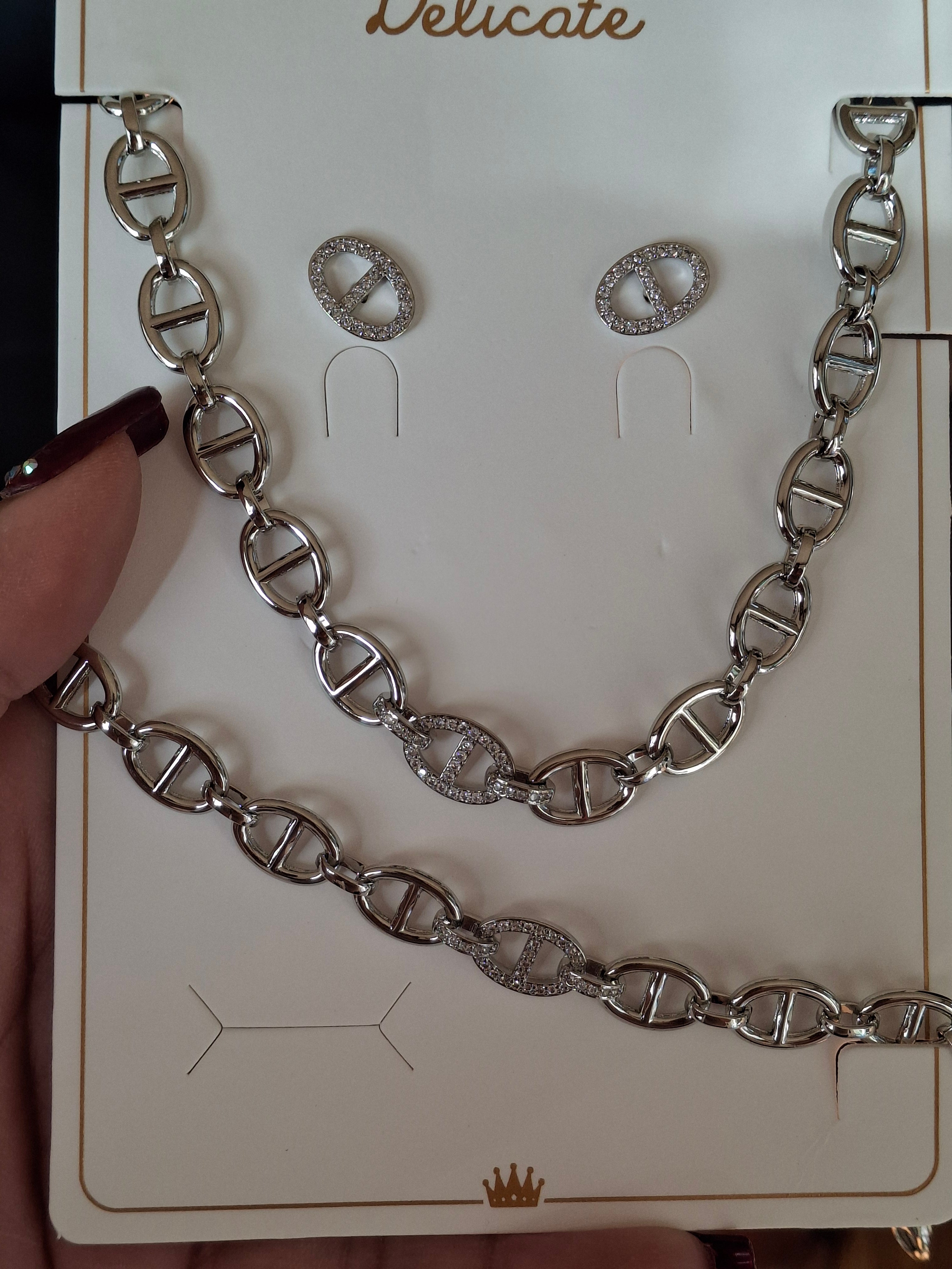 Silver chain set