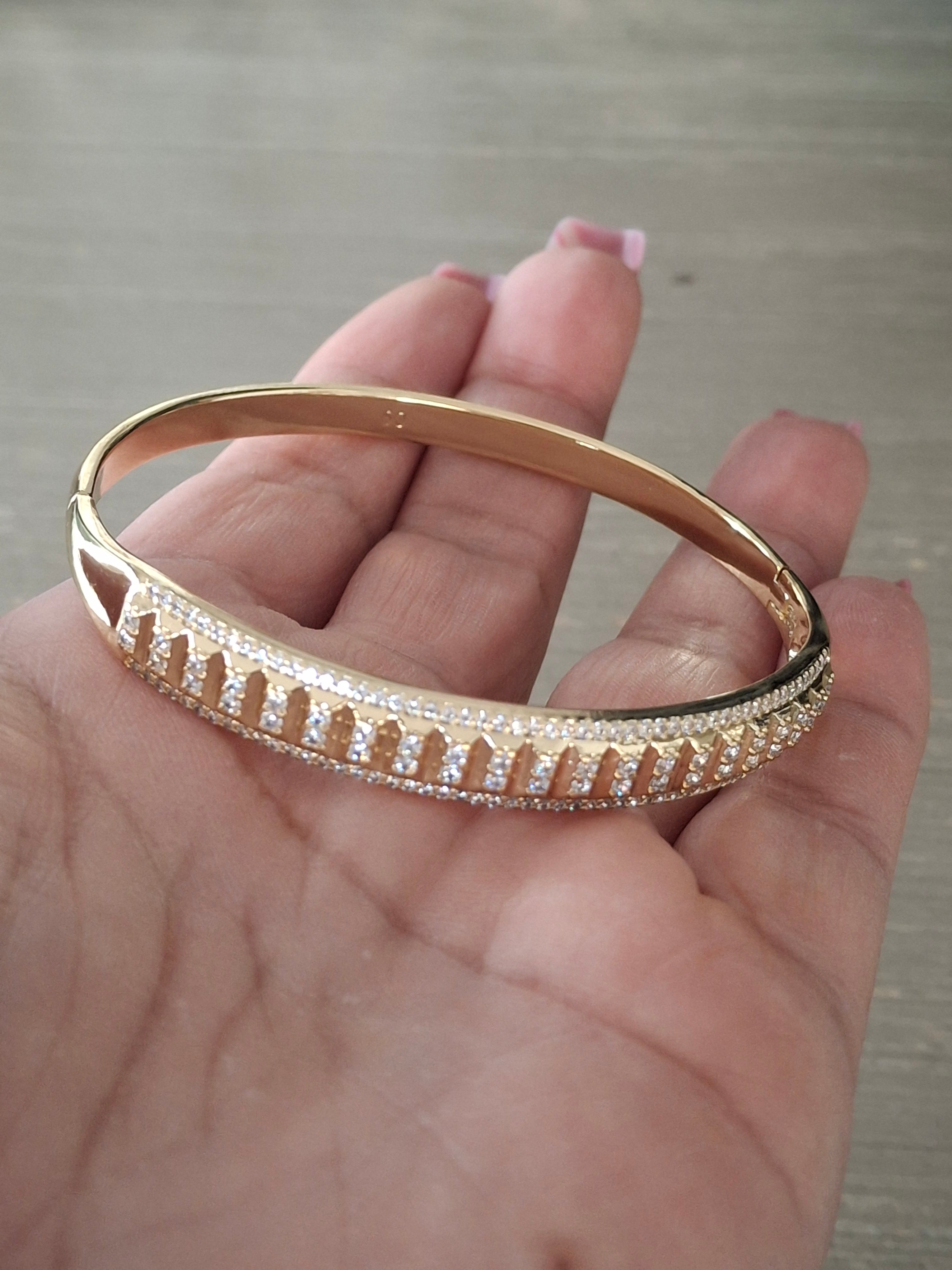 Gold plated bangle