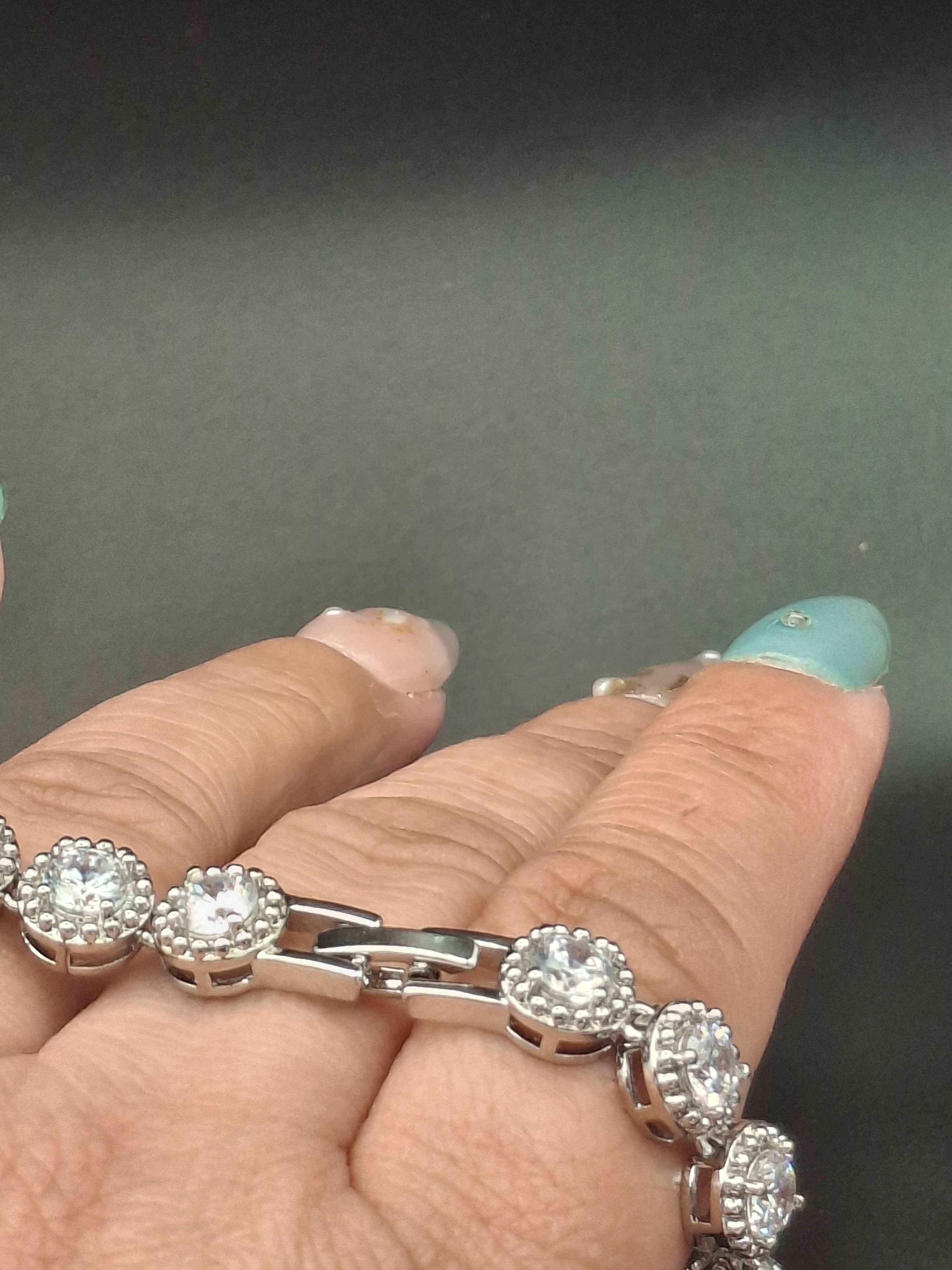 Shiny round bracelet