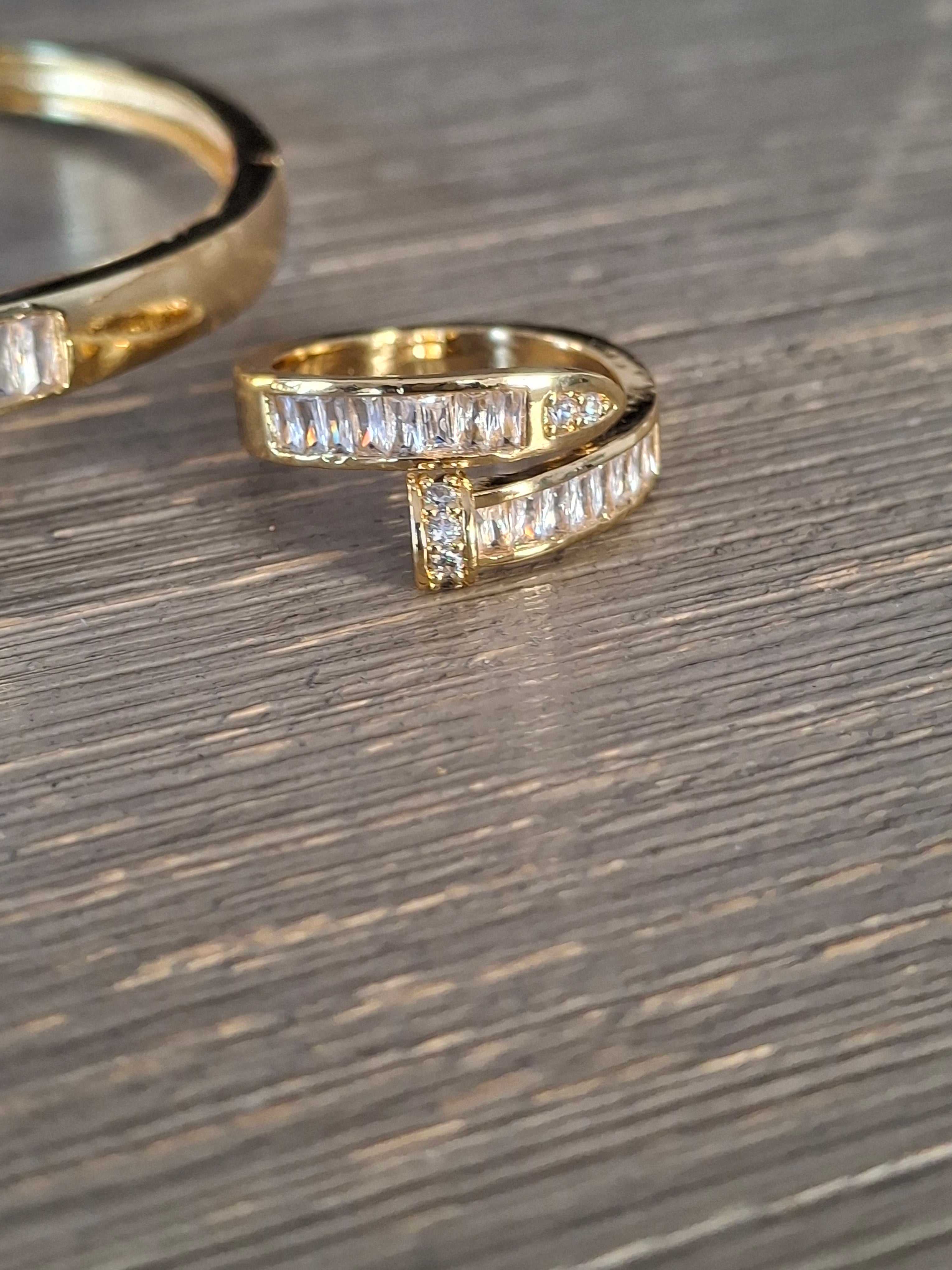 Bracelet and ring set, clavo