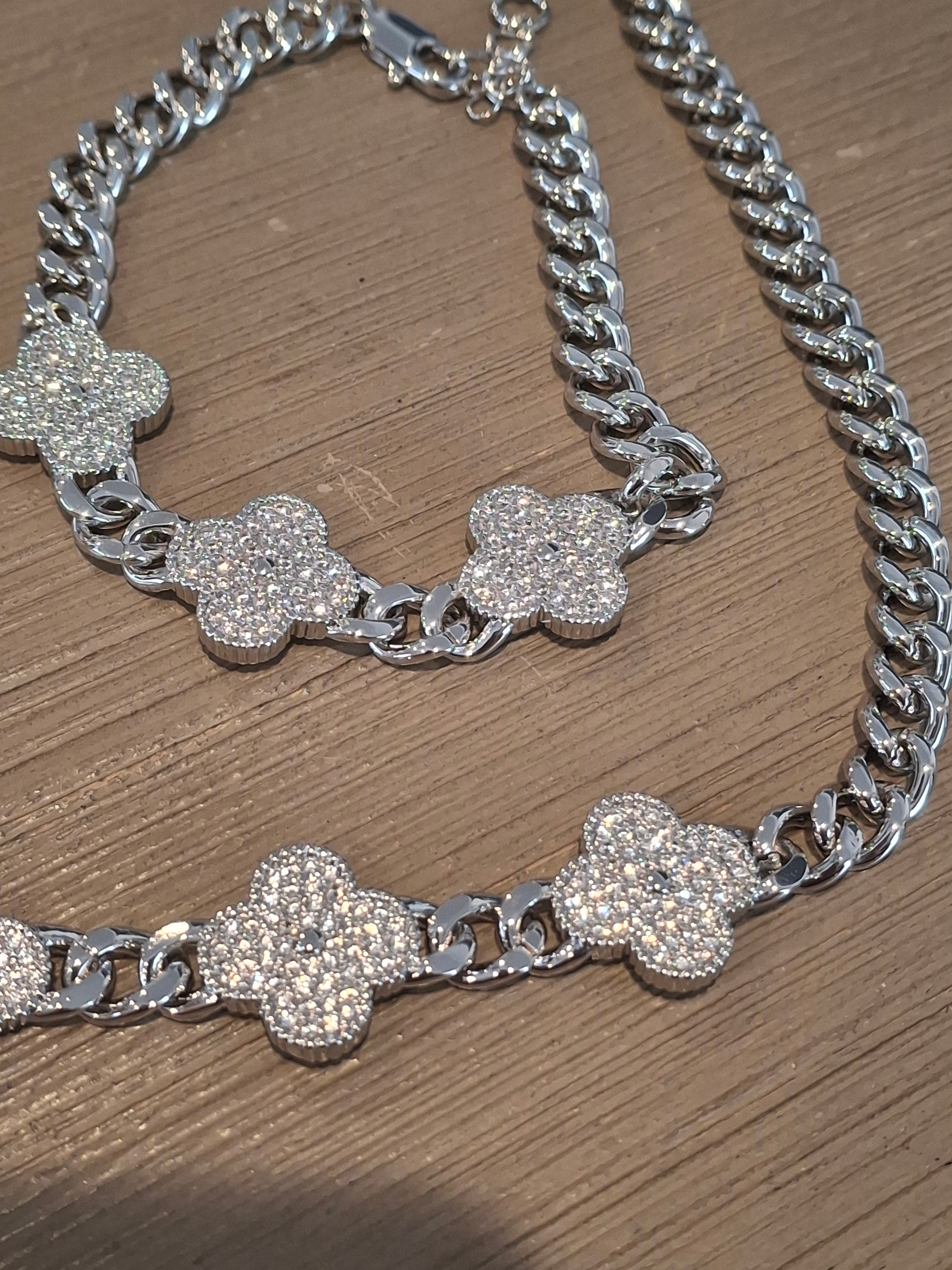 Silver flower sparkly set