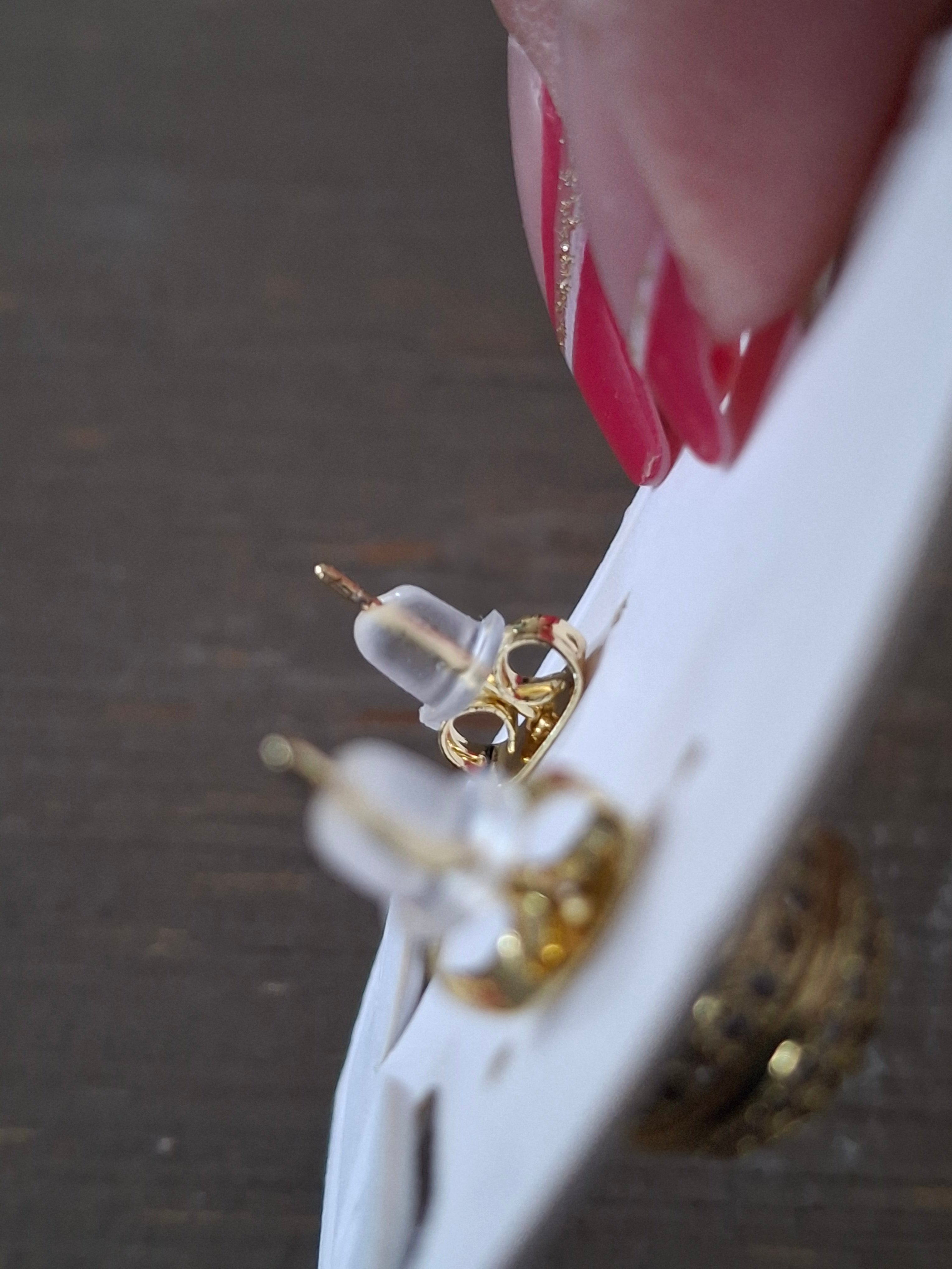 Little stud earrings