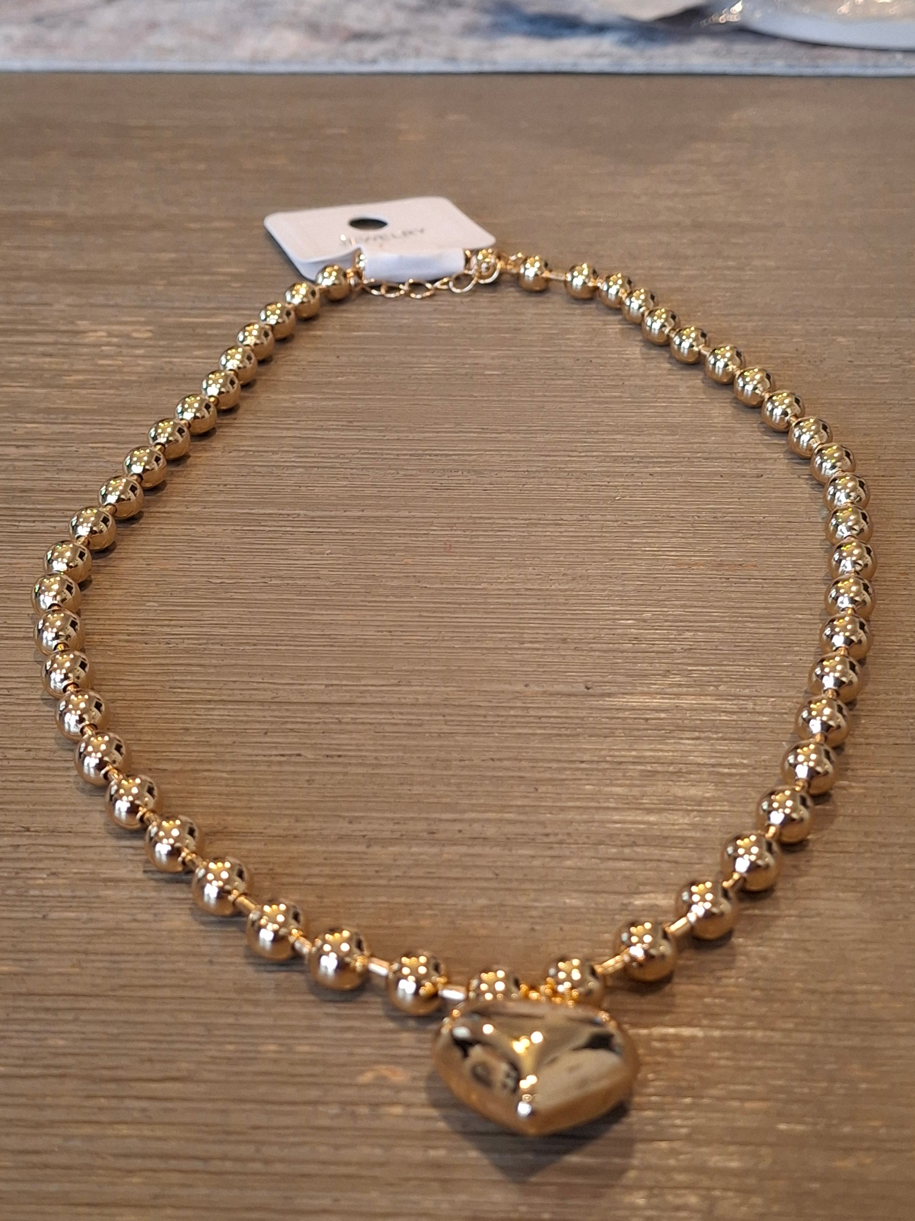 Balls bead heart necklace