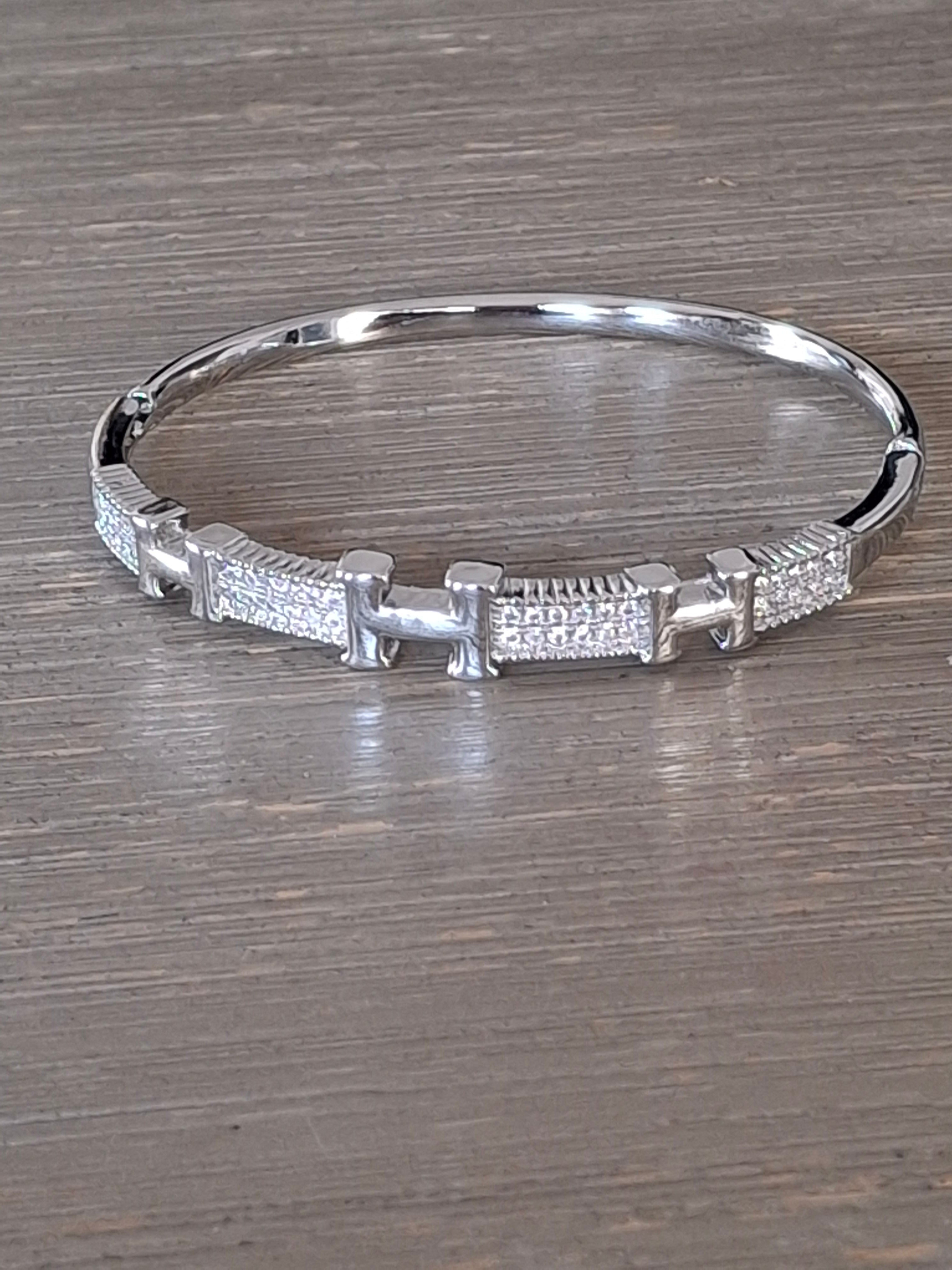 silver-h-diamond-bangle