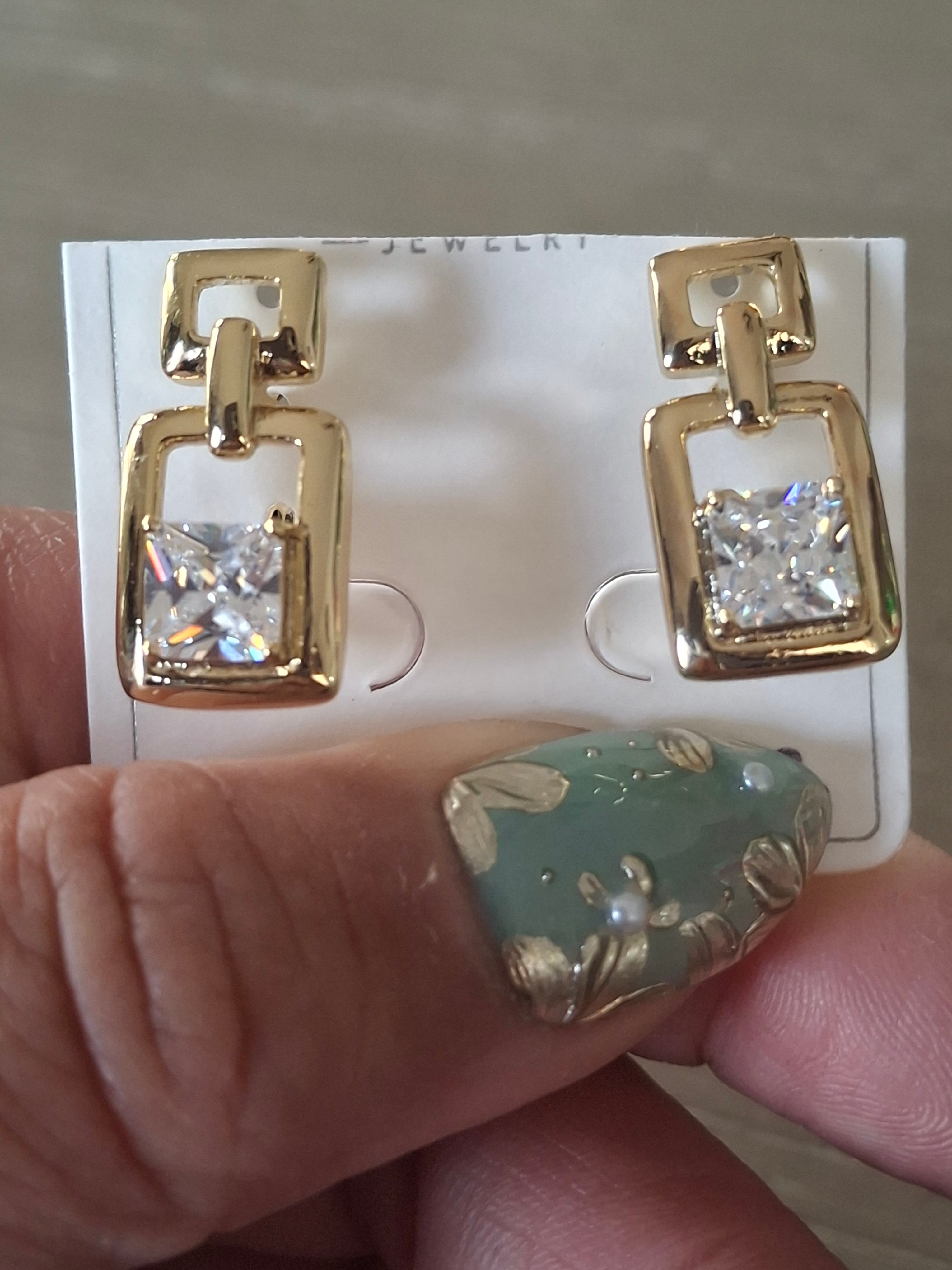 exquisite-bottle-earrings
