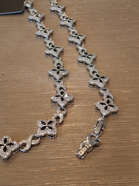 black-silver-flower-set