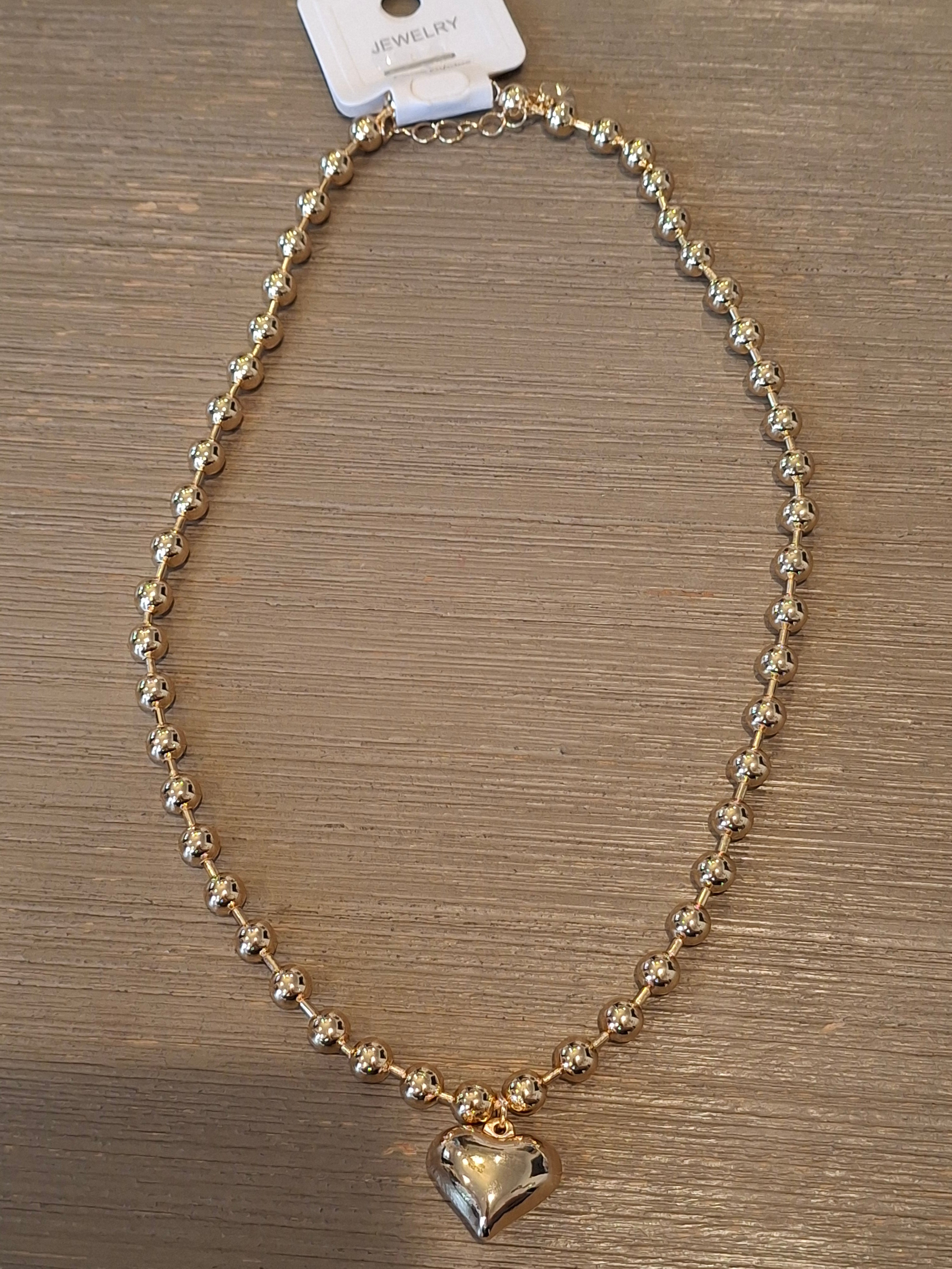Balls bead heart necklace