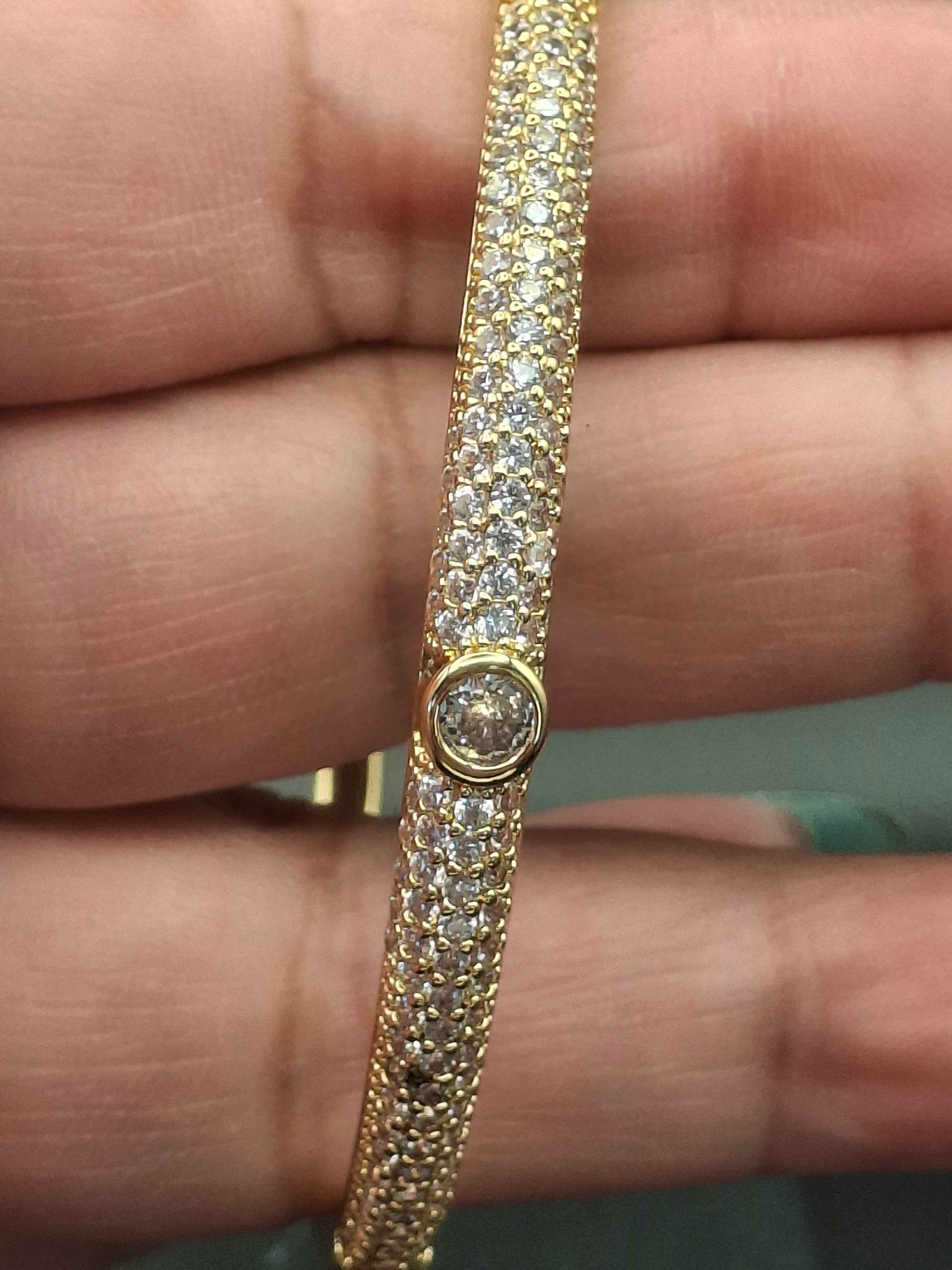 Gold one diamond stone