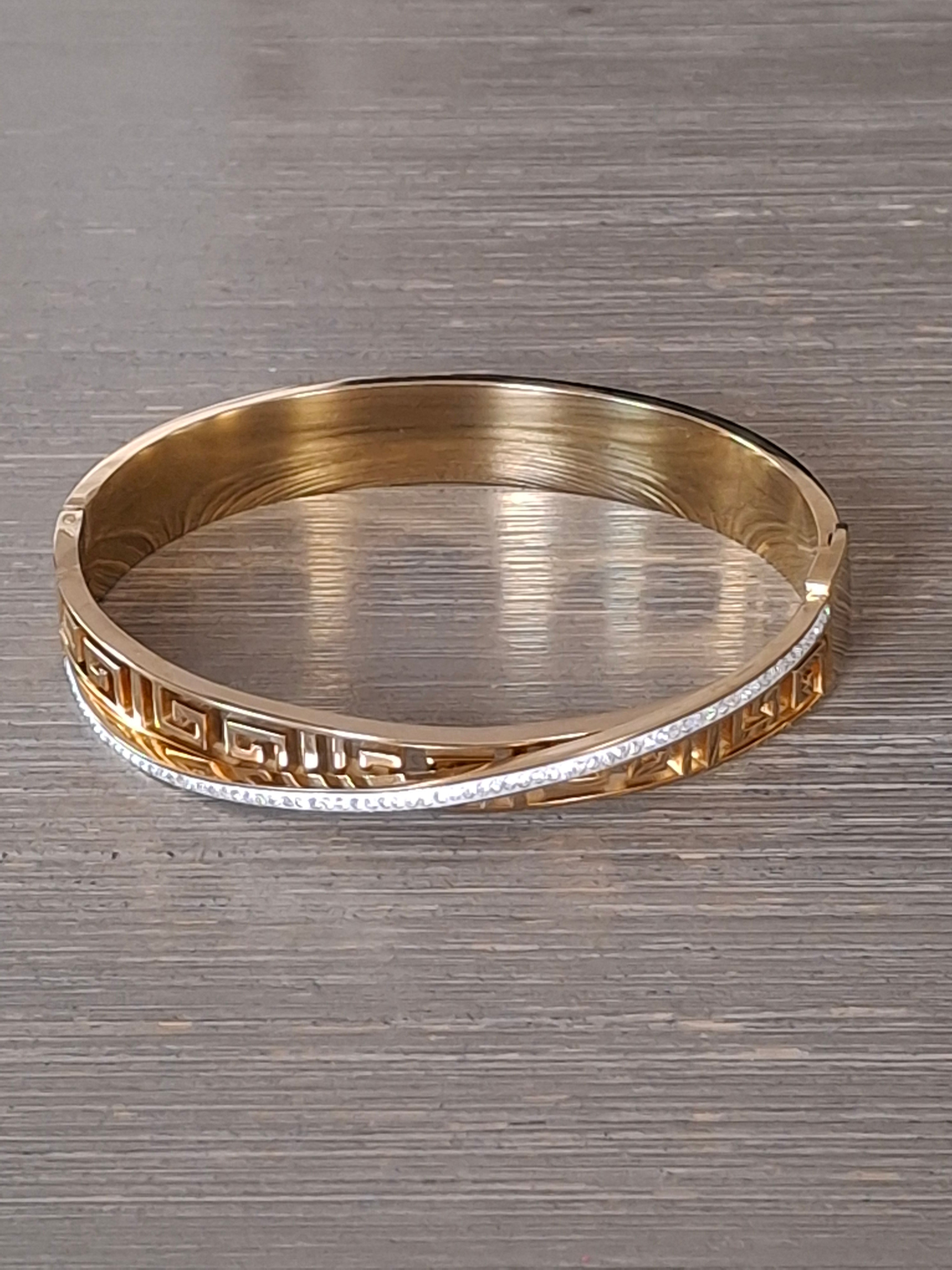 stainless-steel-luxury-bangle