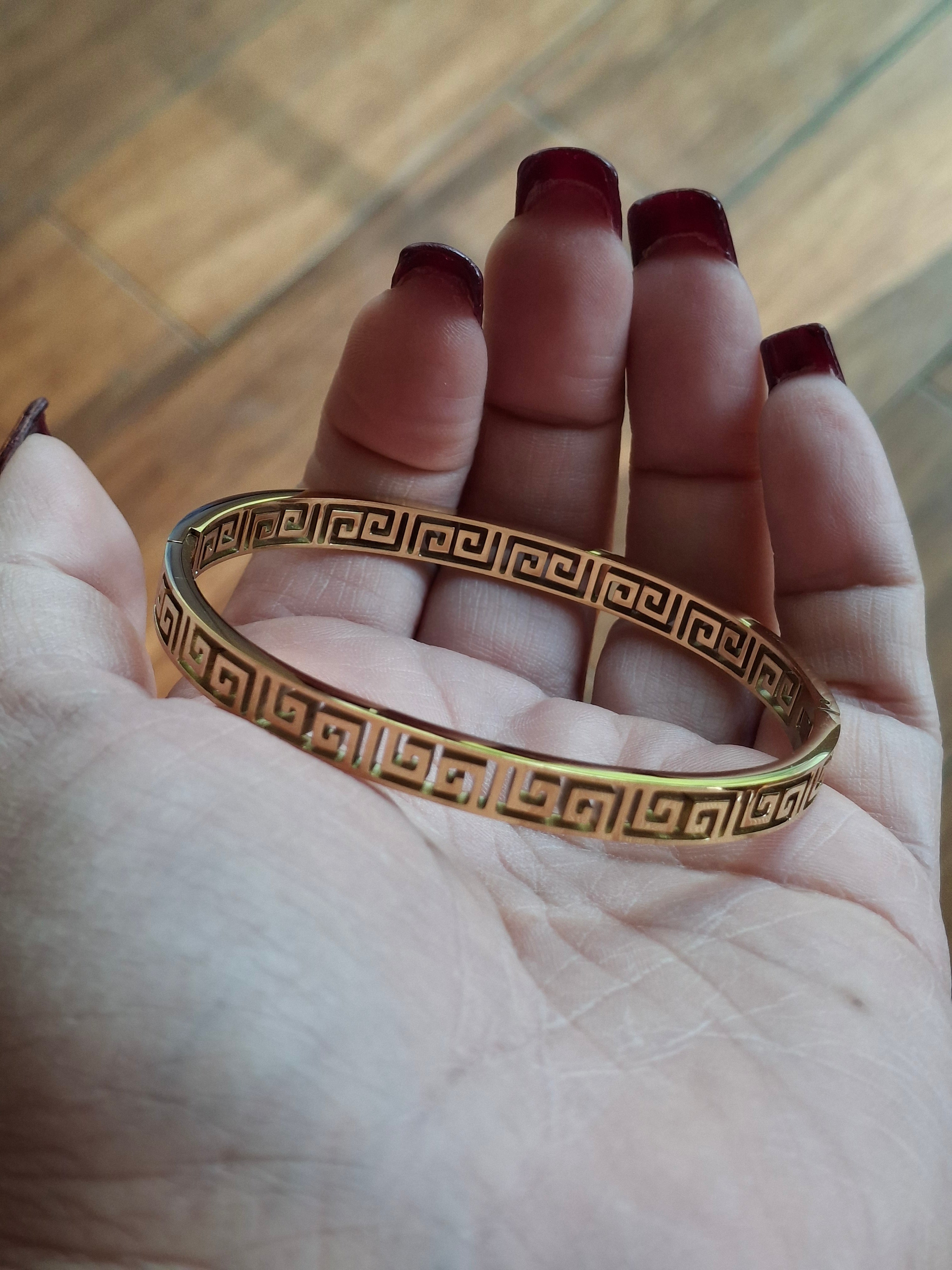 Stainless steel gold bangle