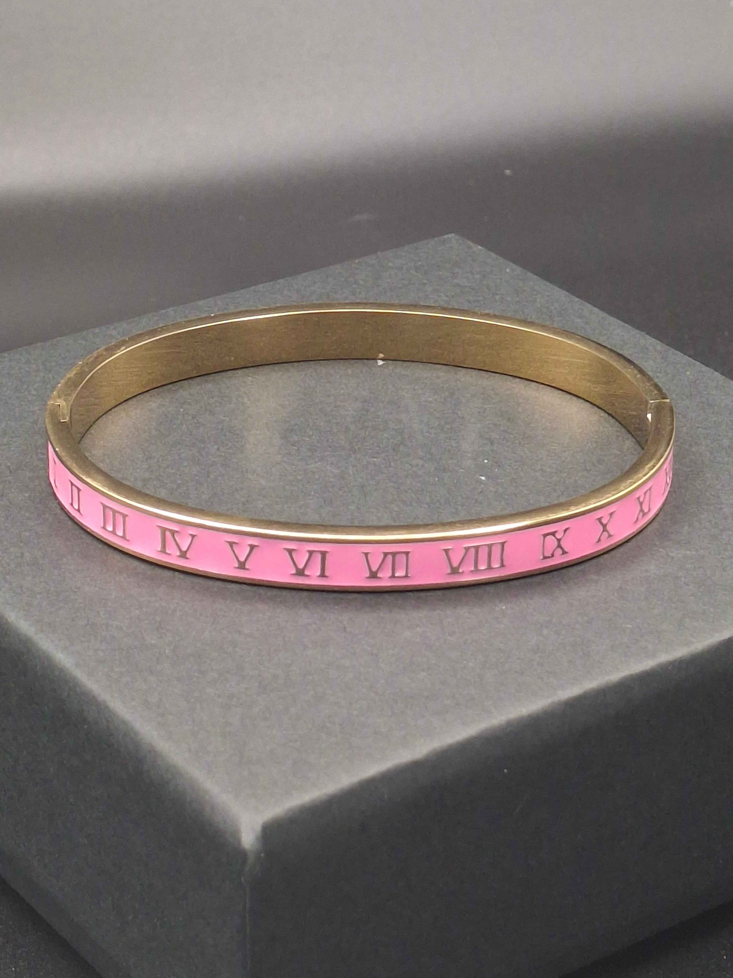 Gold/ fucsia roman bracelet